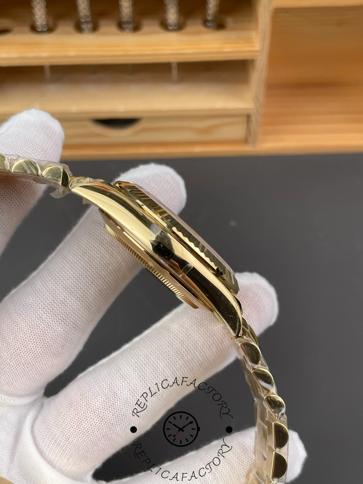 Rolex Day Date 36 Champagne Dial Yellow Gold Bracelet 128238 0132