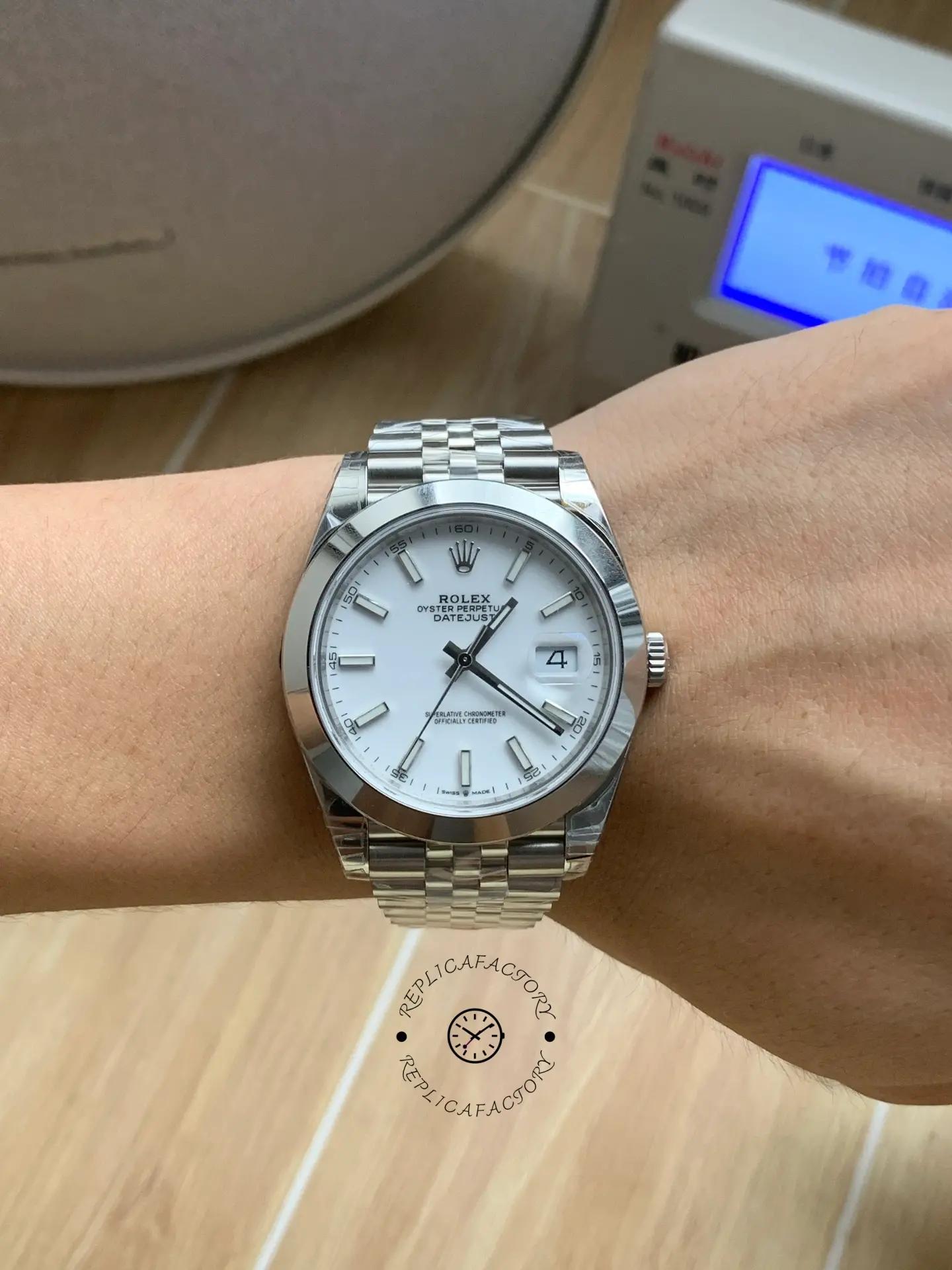 Rolex Datejust 41mm Stainless Steel 126300 0006 White Index Jubilee