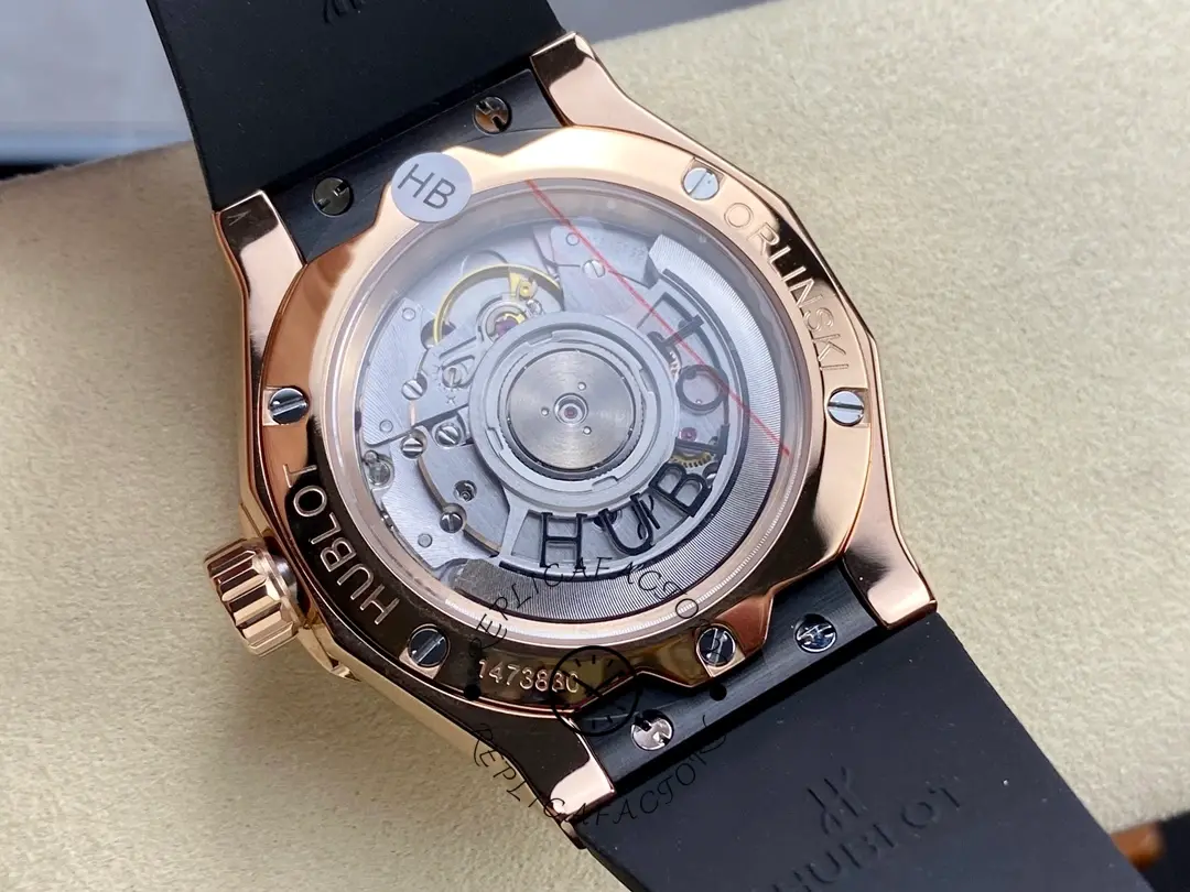 Hublot Classic Fusion 550.OS.1800.RX.ORL19 caseback view, automatic rotor and engravings.