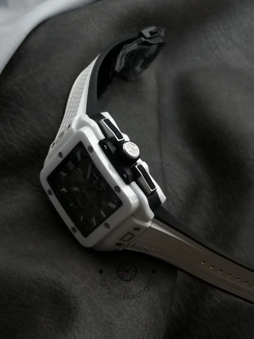 Hublot Spirit of Big Bang 821.HX.0170.RX 42mm Mens