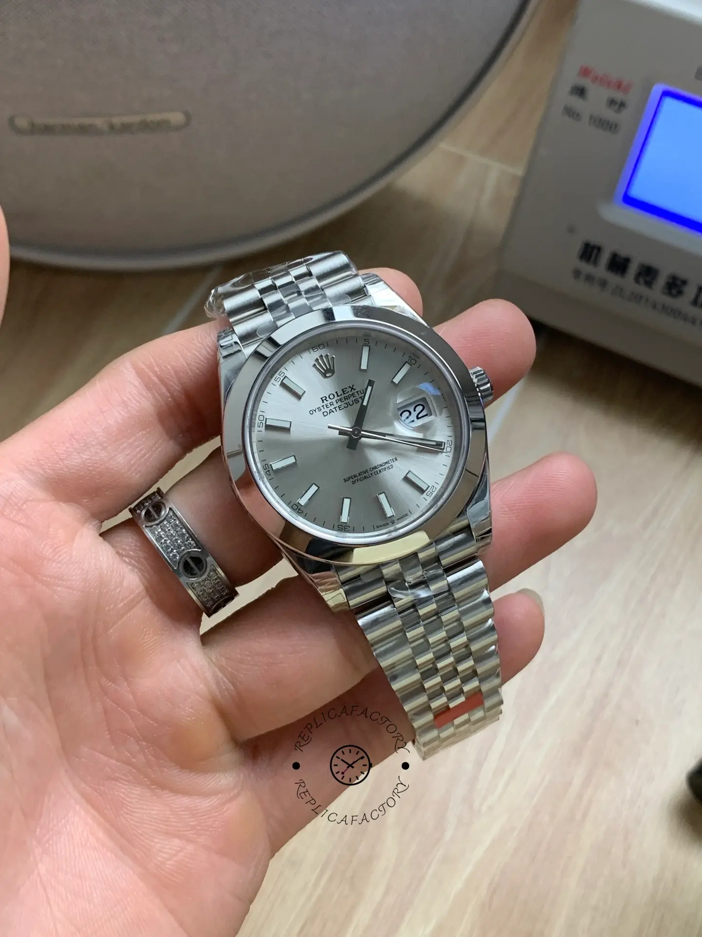 Rolex Datejust 41mm m126300 0004 Silver Stick DIal  Oystersteel Case Domed Bezel