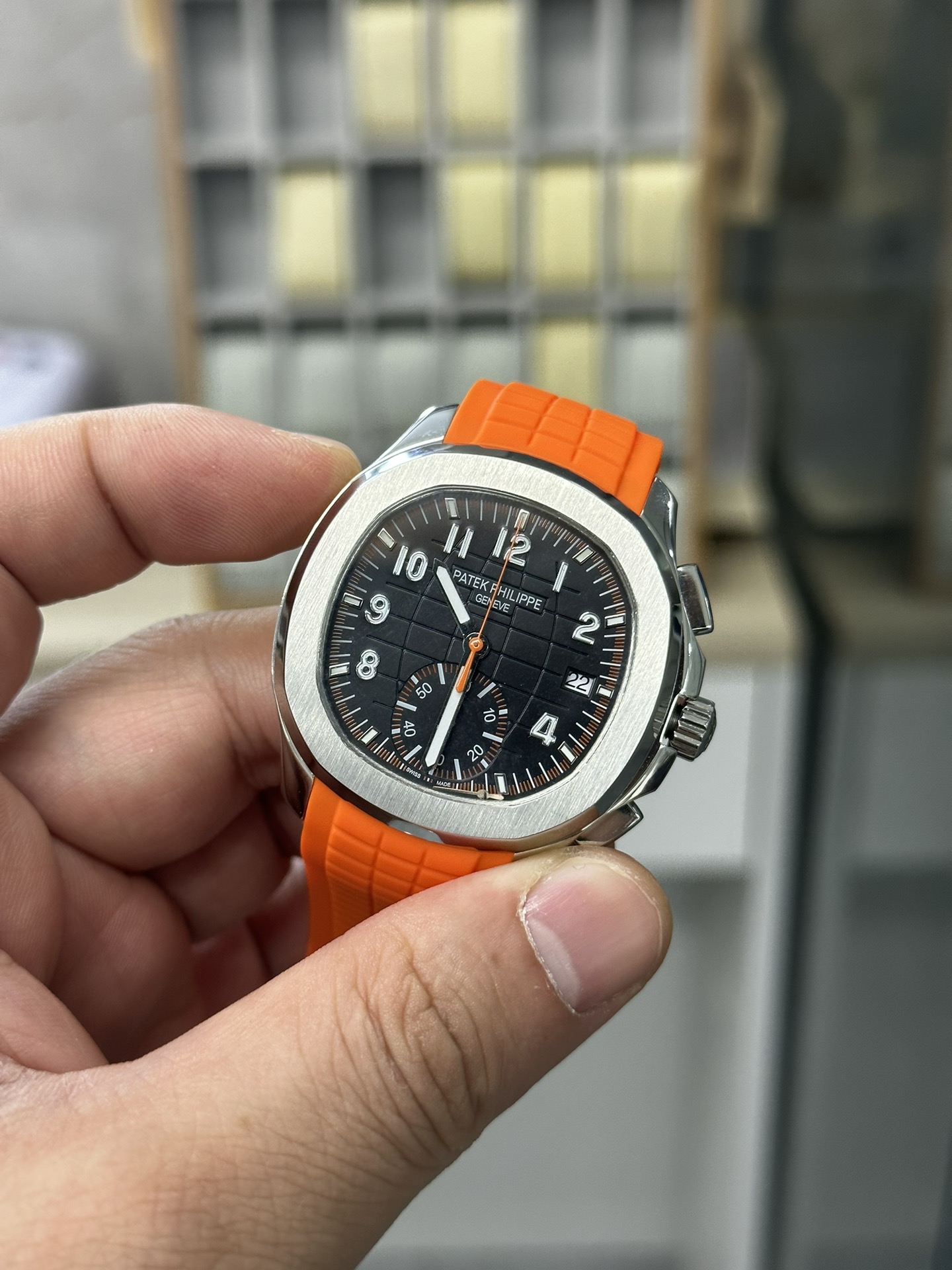 Replica Patek Philippe Aquanaut 5968A 001 Chronograph Orange Rubber 42mm - WatchesReplica.is