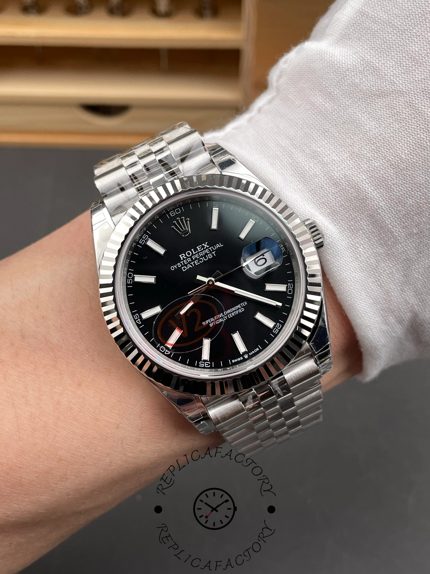 Rolex Datejust 41mm Stainless Steel 126334 0018 Black Index Jubilee