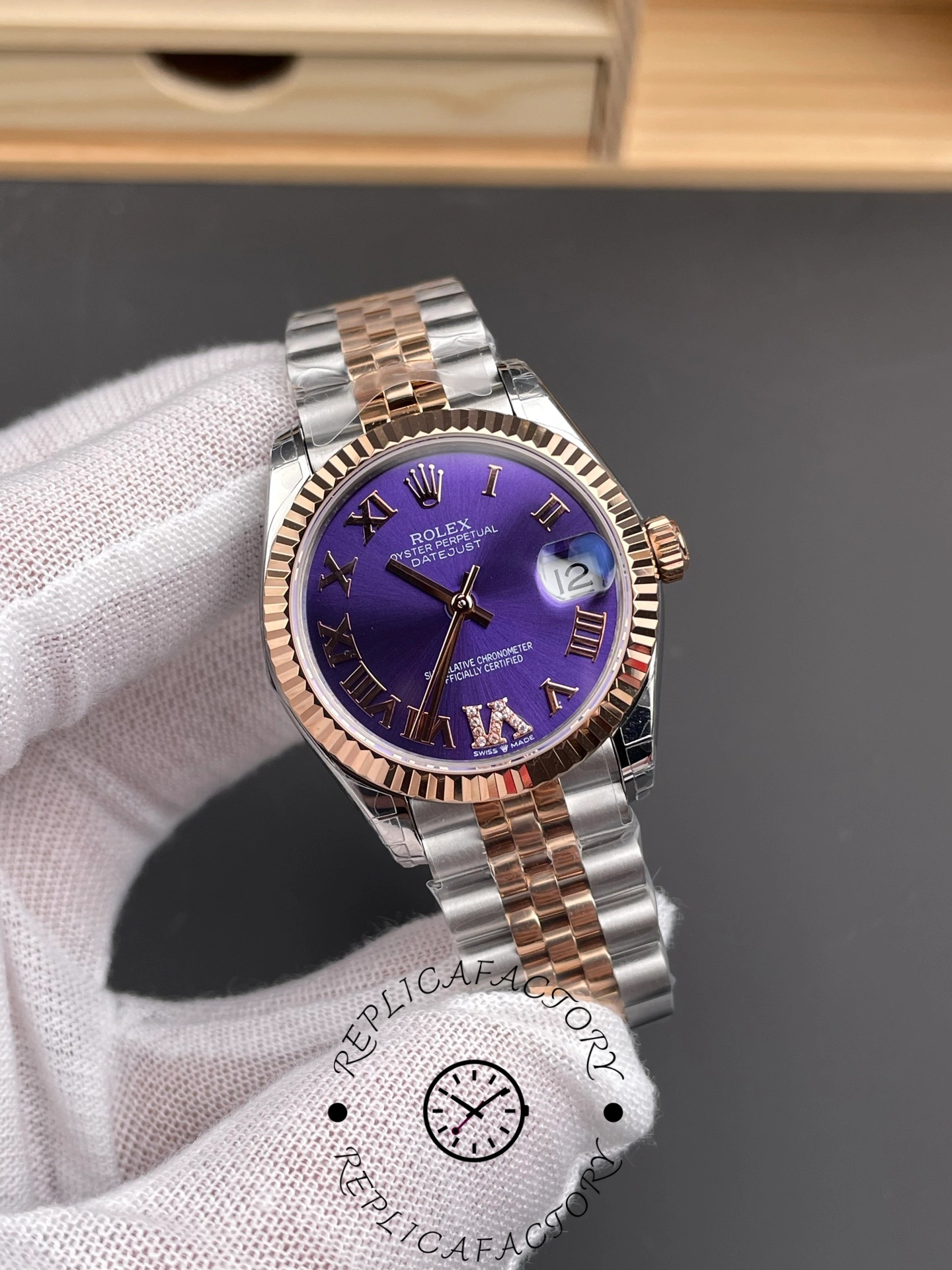 Rolex Datejust 31 Aubergine Pave Roman Dial M278271 0020 Women's Watch
