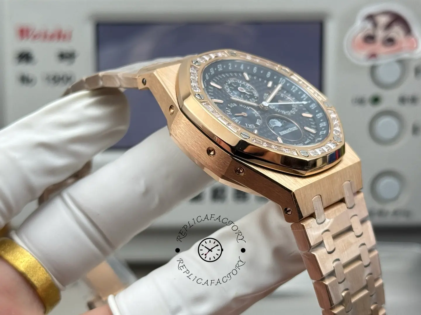 AP 26598BC.ZZ.1220BC.01 Royal Oak 41 Blue Dial 1:1 Clone Rose Gold