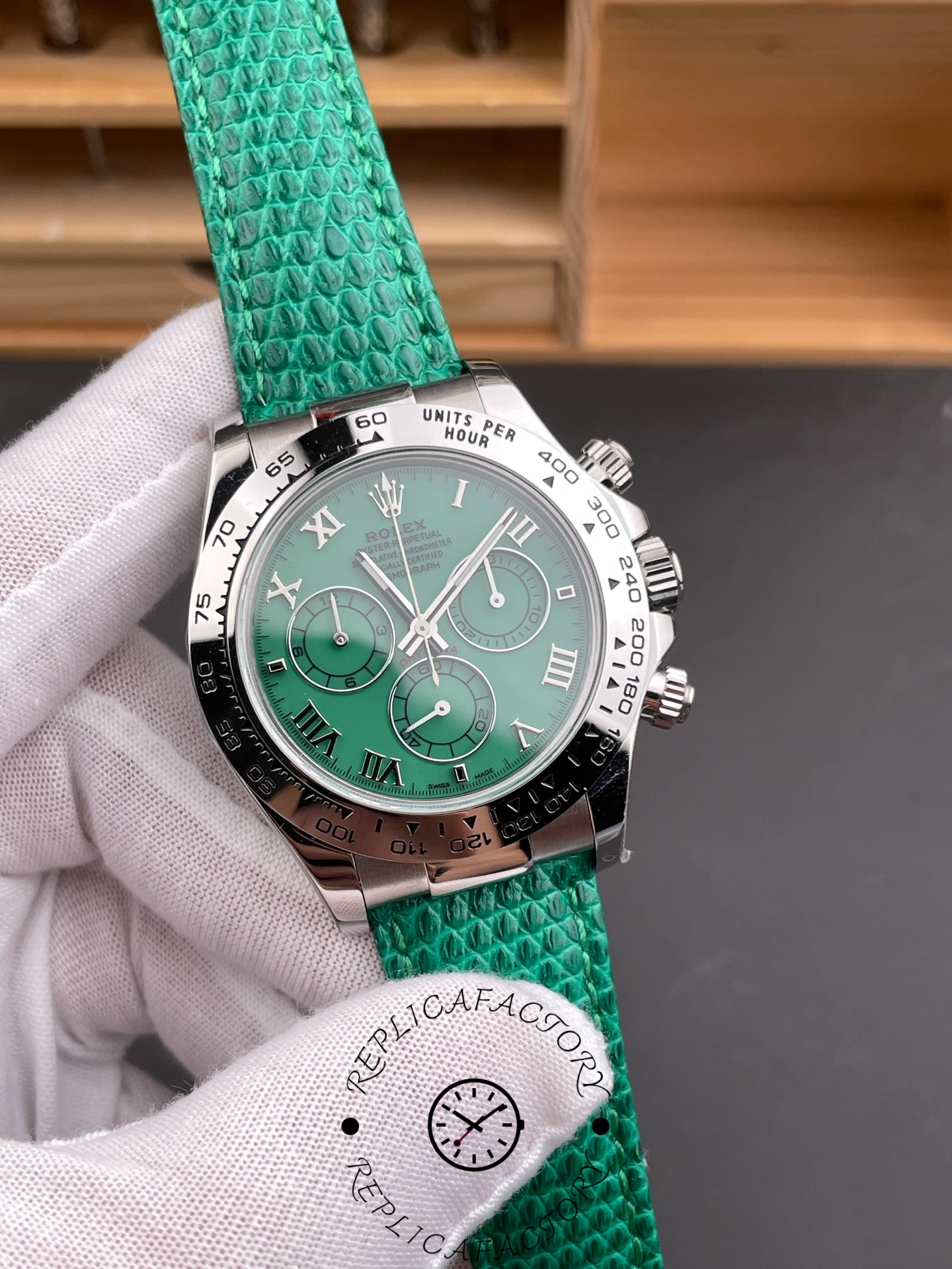 Rolex Daytona 116509 Beach Green Dial 40mm White Gold