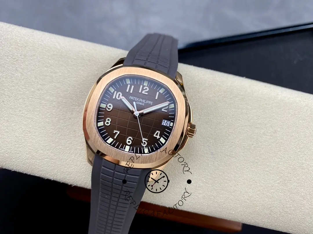 Replica Patek Philippe Aquanaut 5167R 001 40mm Mens Watch