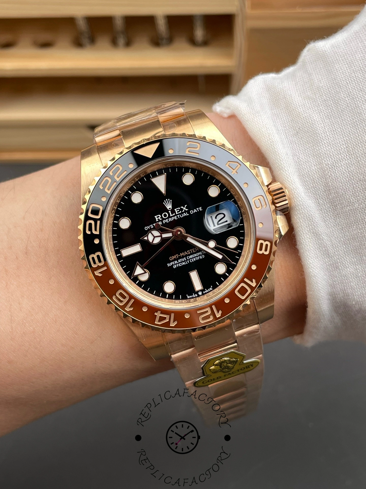 Rolex GMT-Master II 126715CHNR Black Dial Everose case 40MM Mens Replica Watch