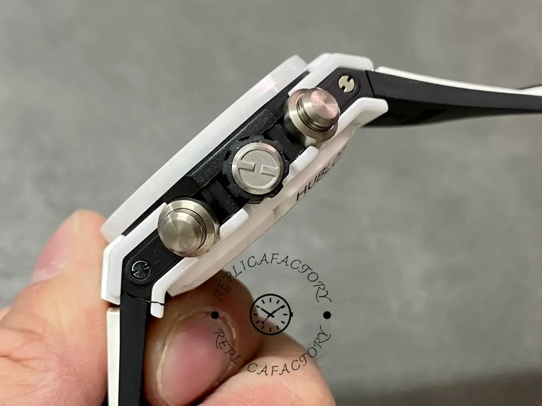 Side view of Hublot Big Bang Unico 411.HX.1171.RX showing crown guards and chronograph pushers.