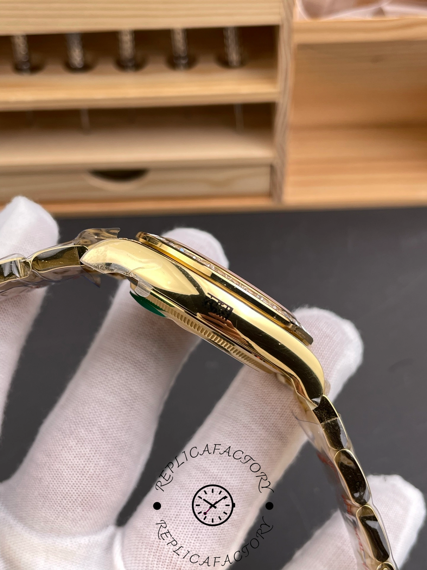 Rolex Daytona Cosmograph Yellow Gold 40mm M126598TBR 0001