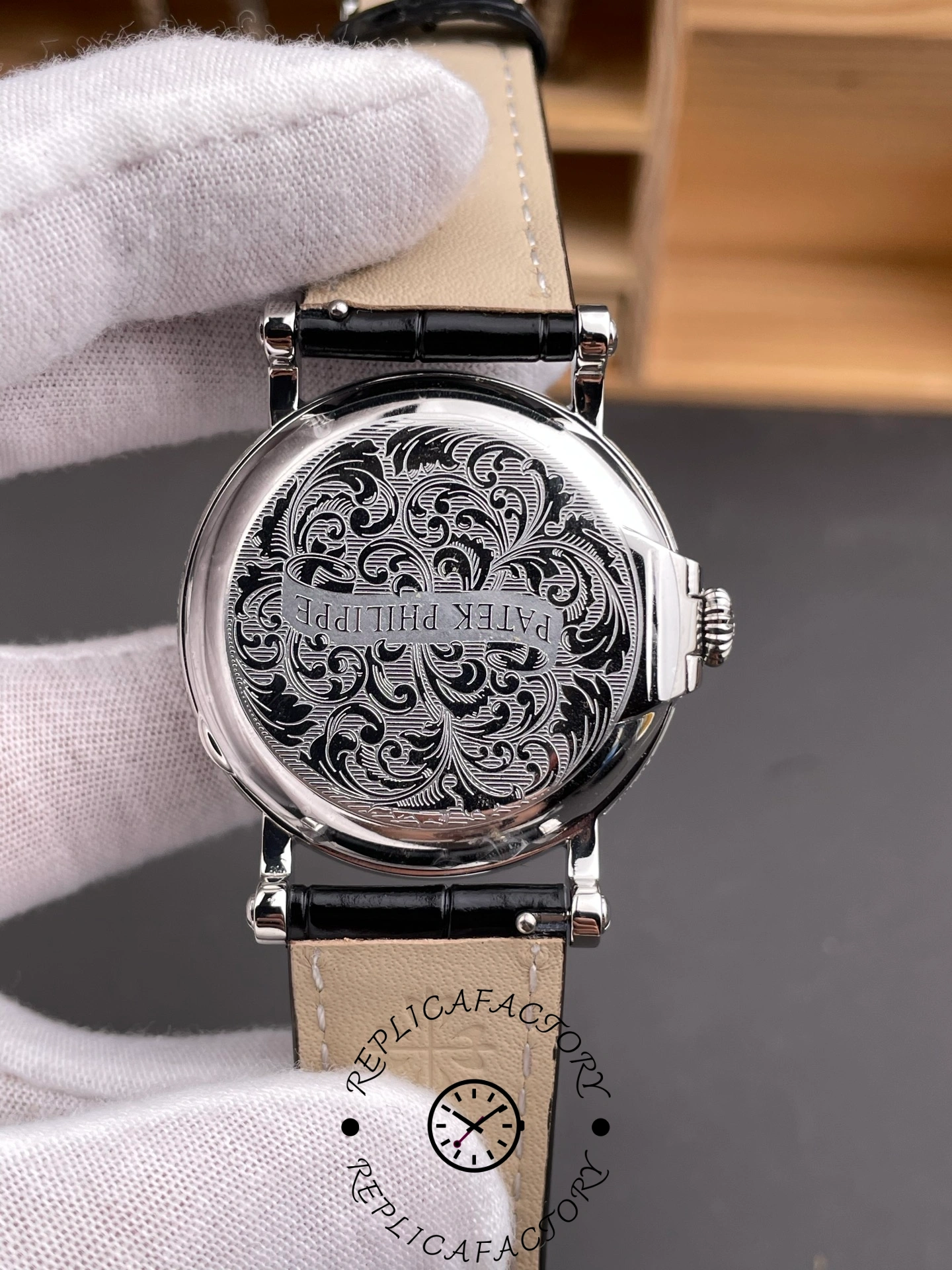 Patek Philippe Calatrava 5153G-001 Date Black Dial 38mm