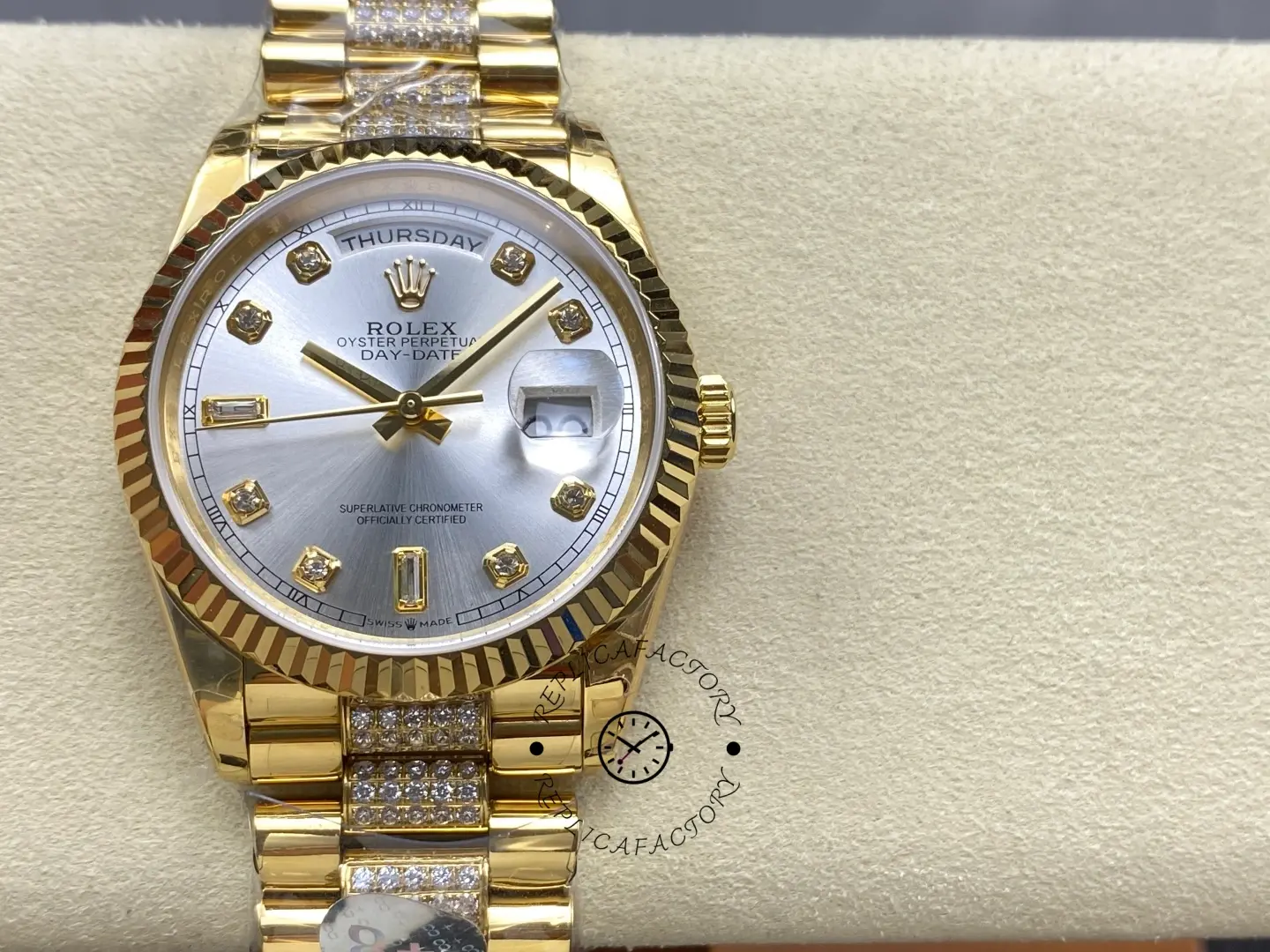 Rolex Day-Date 36 Silver Dial Automatic Men's Watch Replica 128238