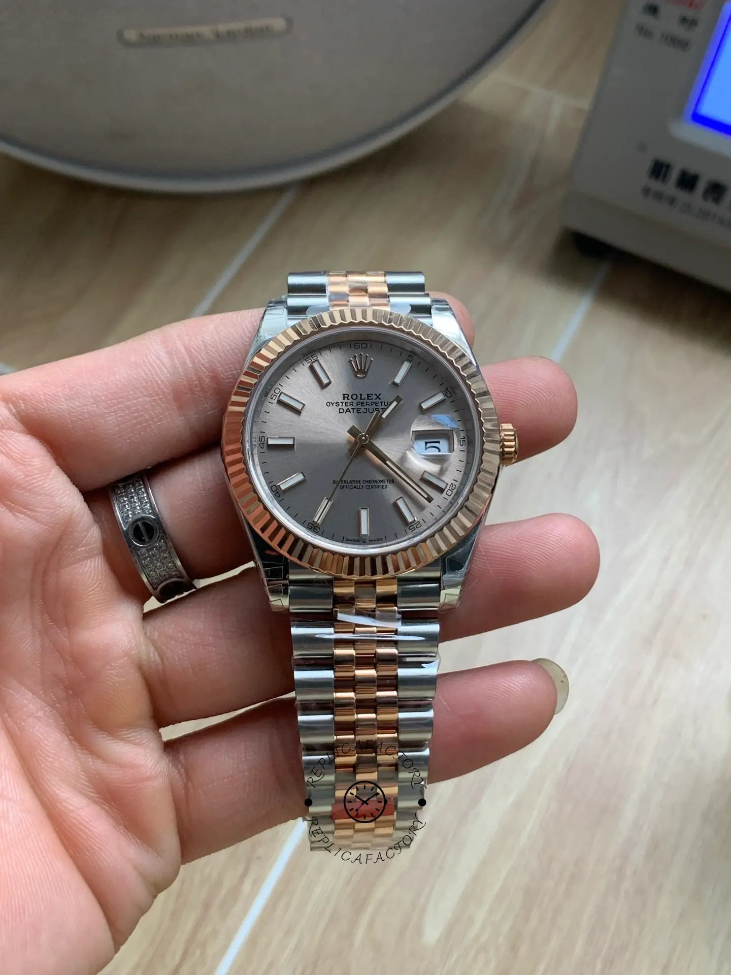 Rolex Datejust 41mm Two Tone Rose Gold Jubilee Band Sundust Index Dial 126331 0010