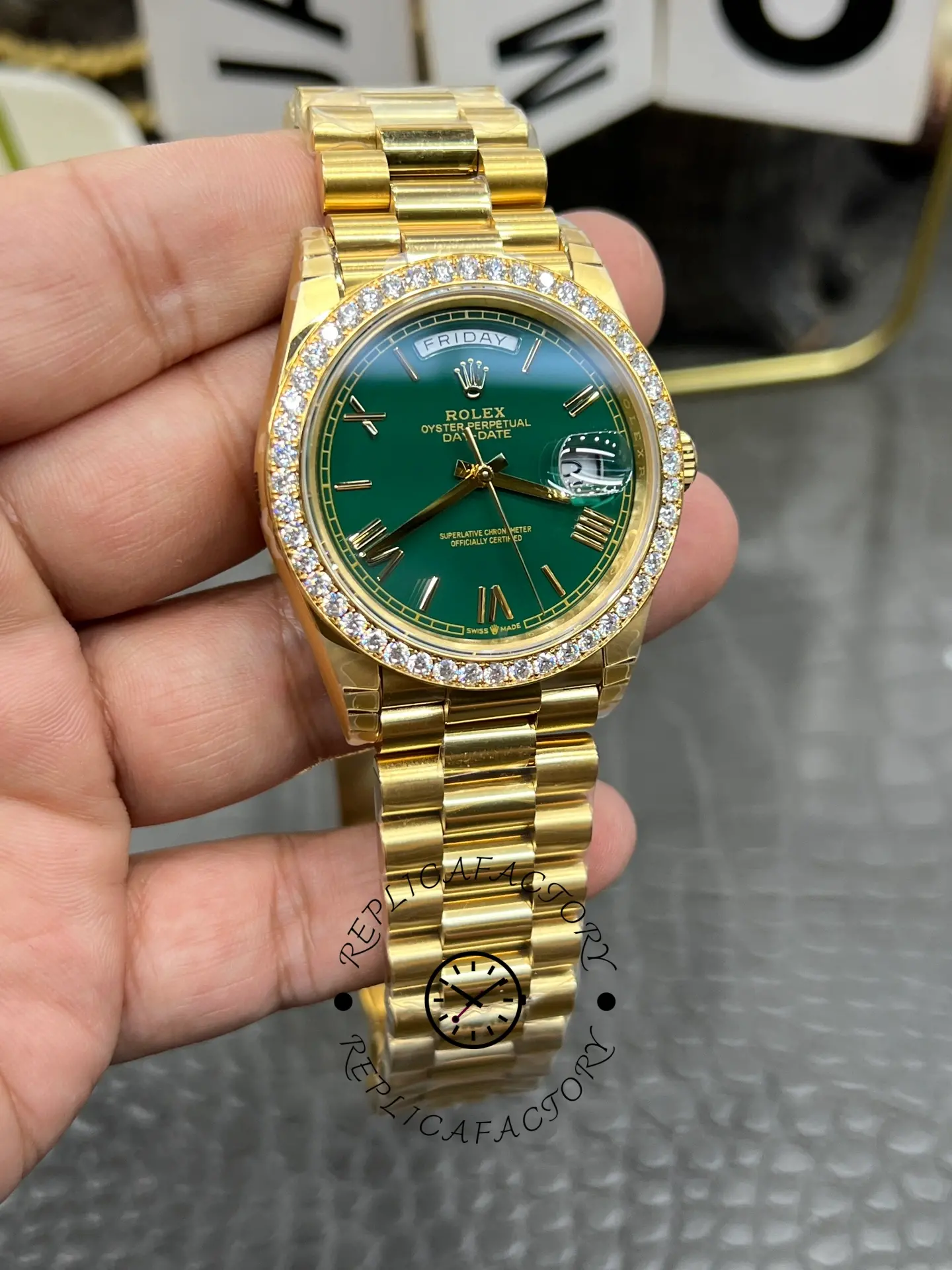 Rolex Day Date 40 18K Yellow Gold Green Dial Diamond Bezel M228348RBR 0040 Men's Watch