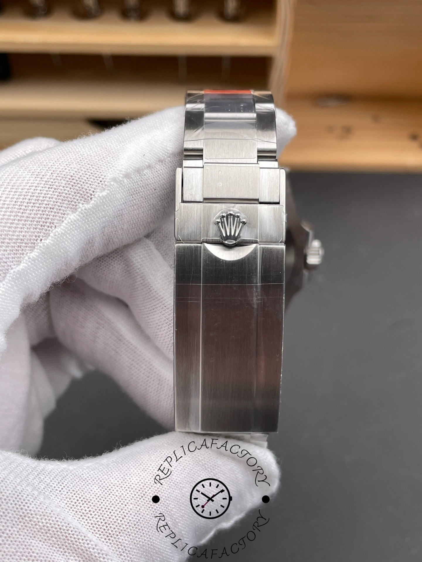 Rolex Submariner 114060 Stainless Steel Black Dial 40mm Mens Replica Watch
