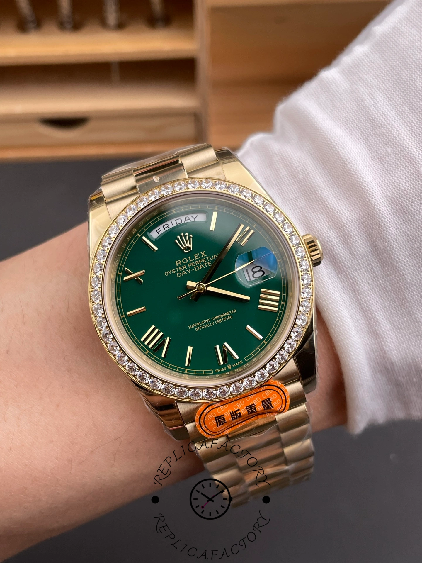 Rolex Day Date 40 18K Yellow Gold Green Dial Diamond Bezel M228348RBR 0040 Men's Watch