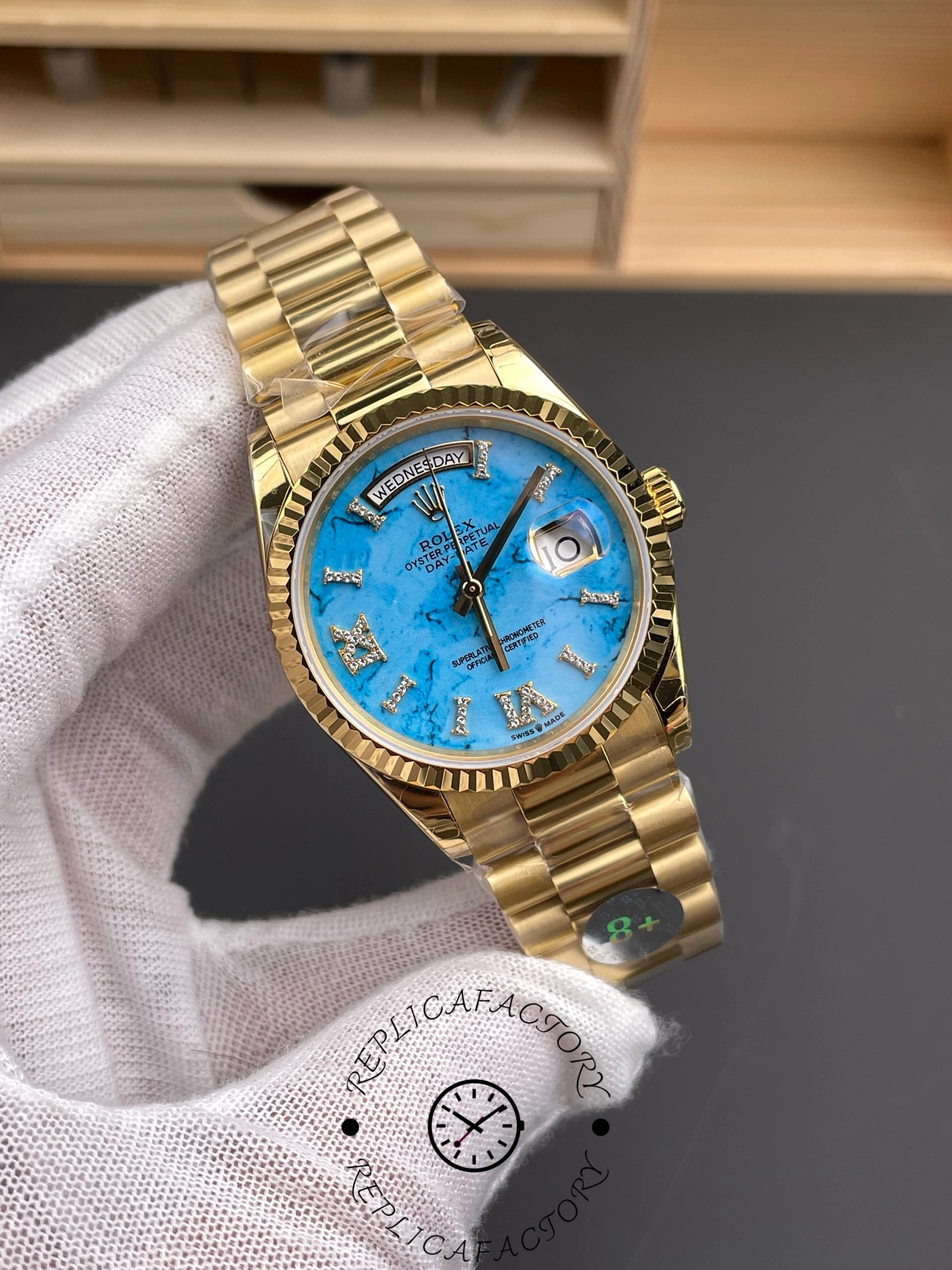 Rolex Day-Date 128238 Fluted Bezel Turquoise Diamond Dial 36MM Unisex Replica Watch