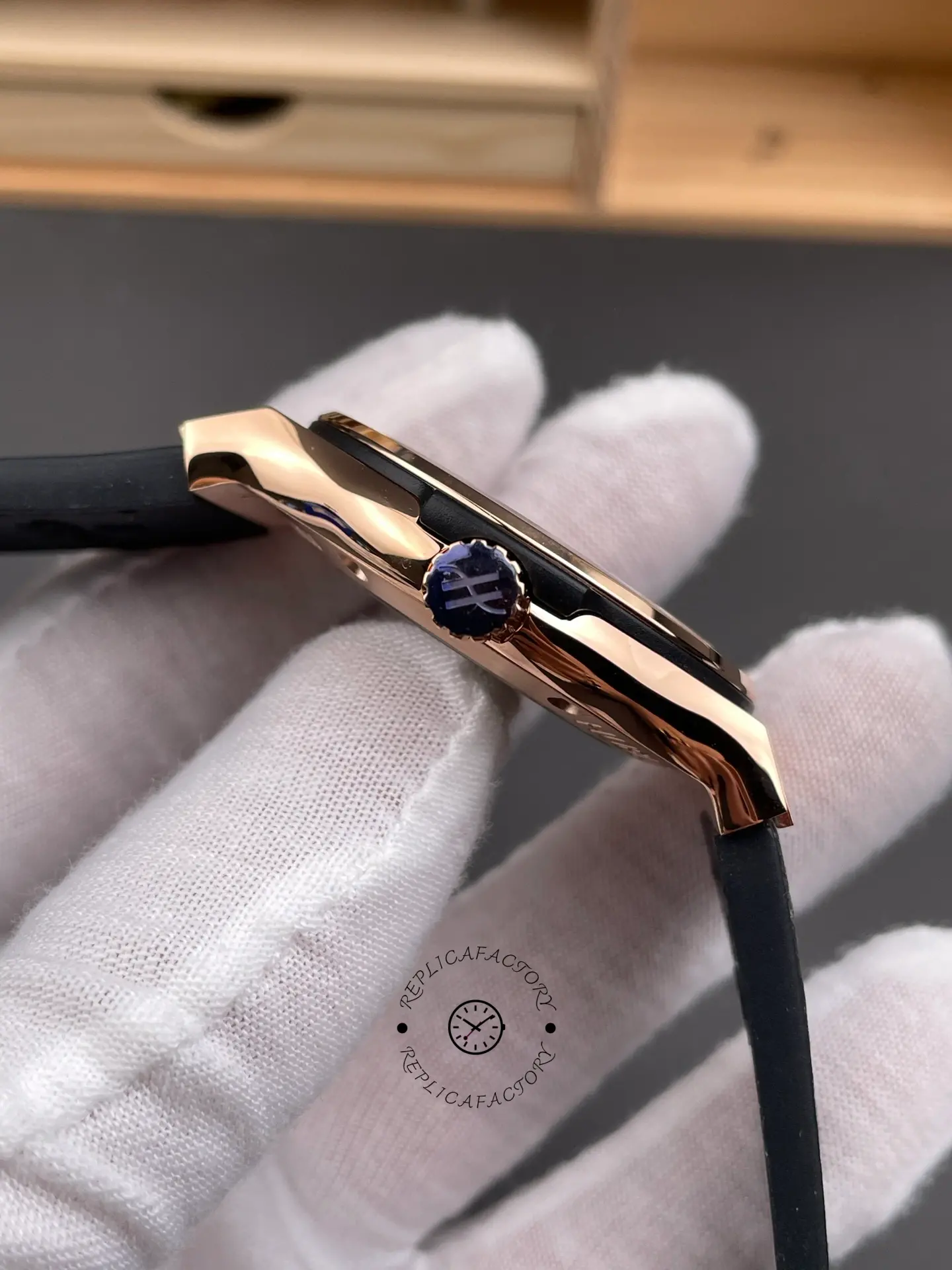 Hublot Classic Fusion King Gold 542.OX.1181.RX 42mm