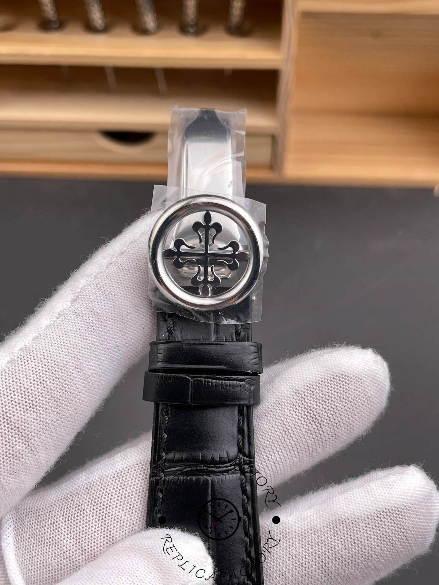 Patek Philippe Complications Annual Calendar 5396G 011