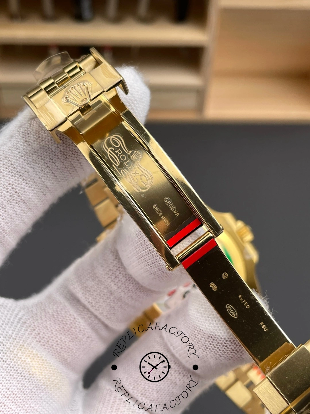 2025 Rolex GMT Master II 18 kt Yellow Gold m126718grnr 0002 40 mm Replica