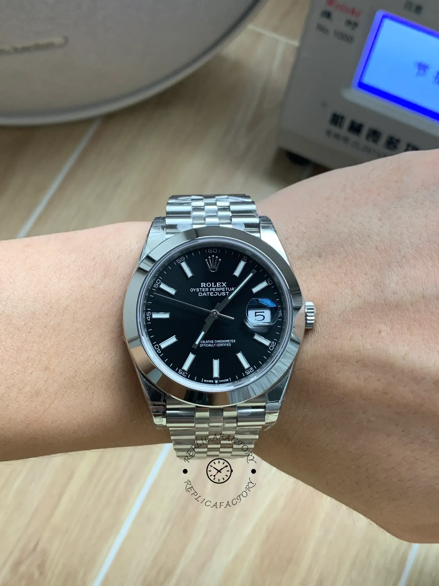 Rolex Datejust 41 41mm 126300 0012 Bright Black Index Dial