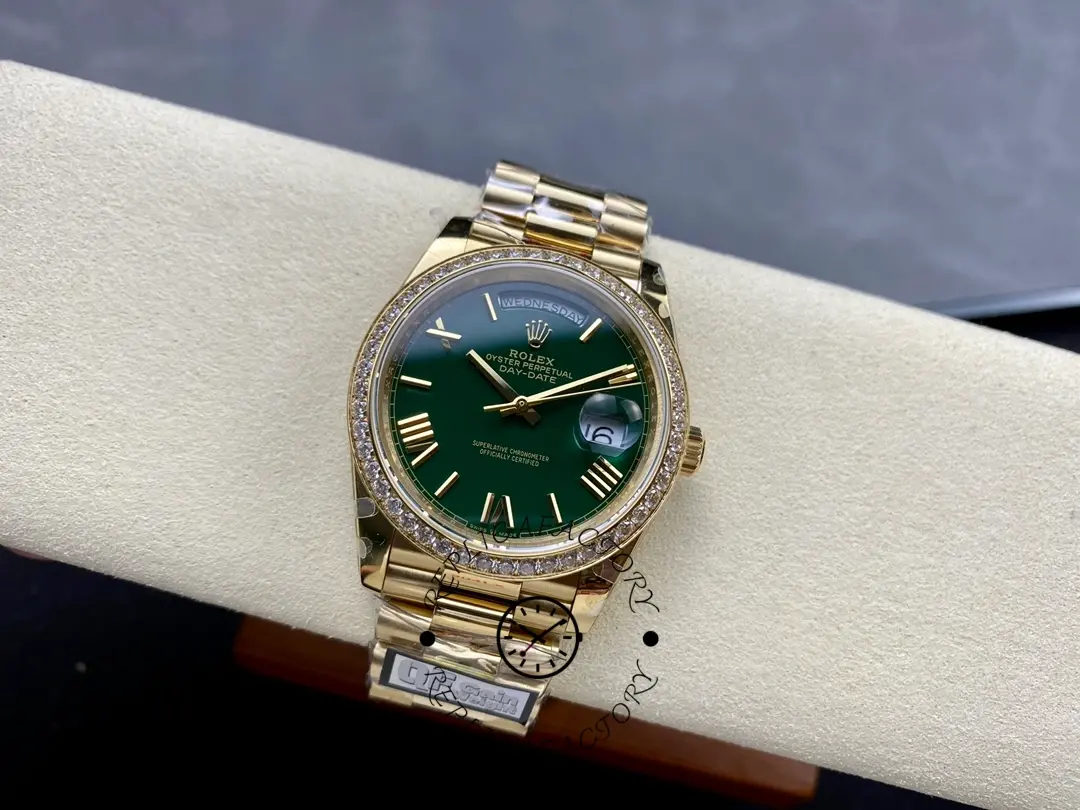 Rolex Day Date 40 18K Yellow Gold Green Dial Diamond Bezel M228348RBR 0040 Men's Watch