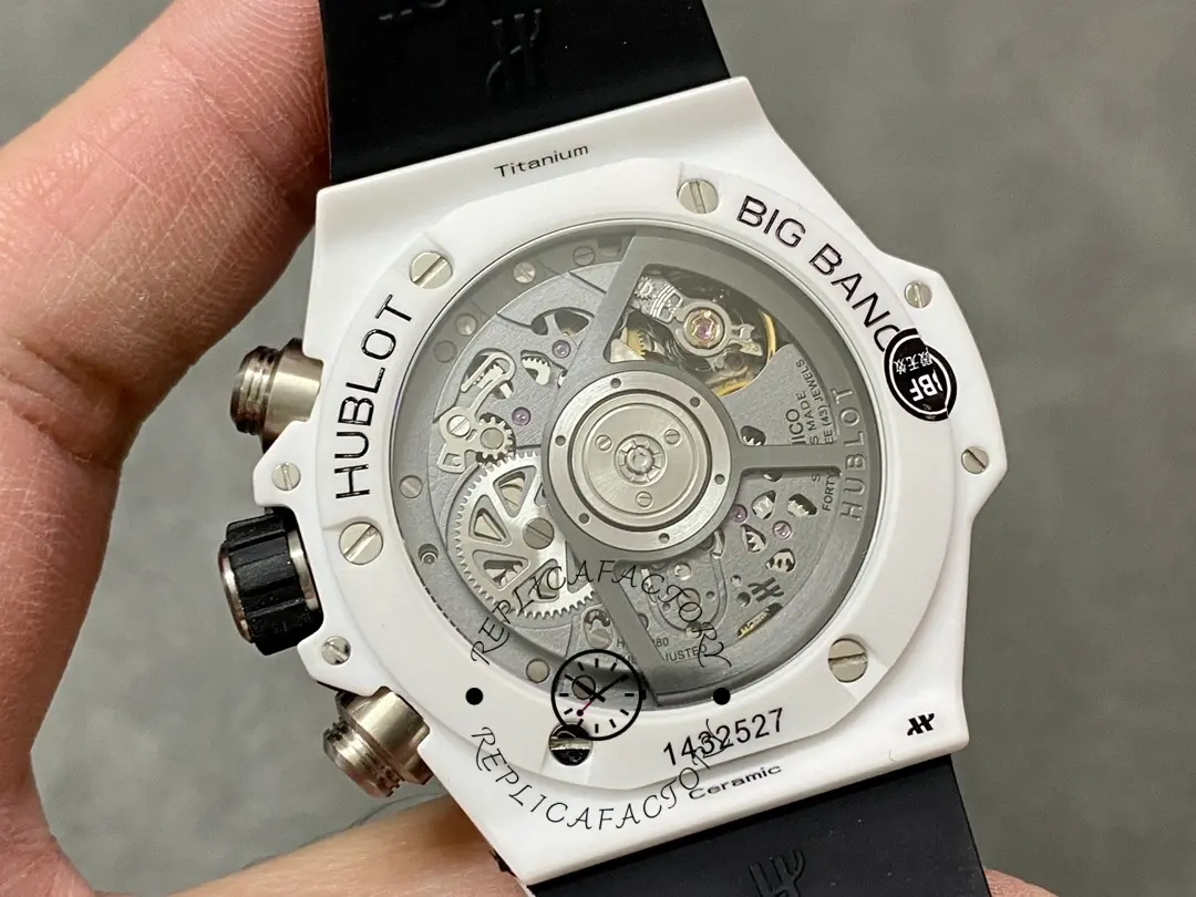 Caseback view of Hublot Big Bang Unico 411.HX.1171.RX showing the display back and rotor.