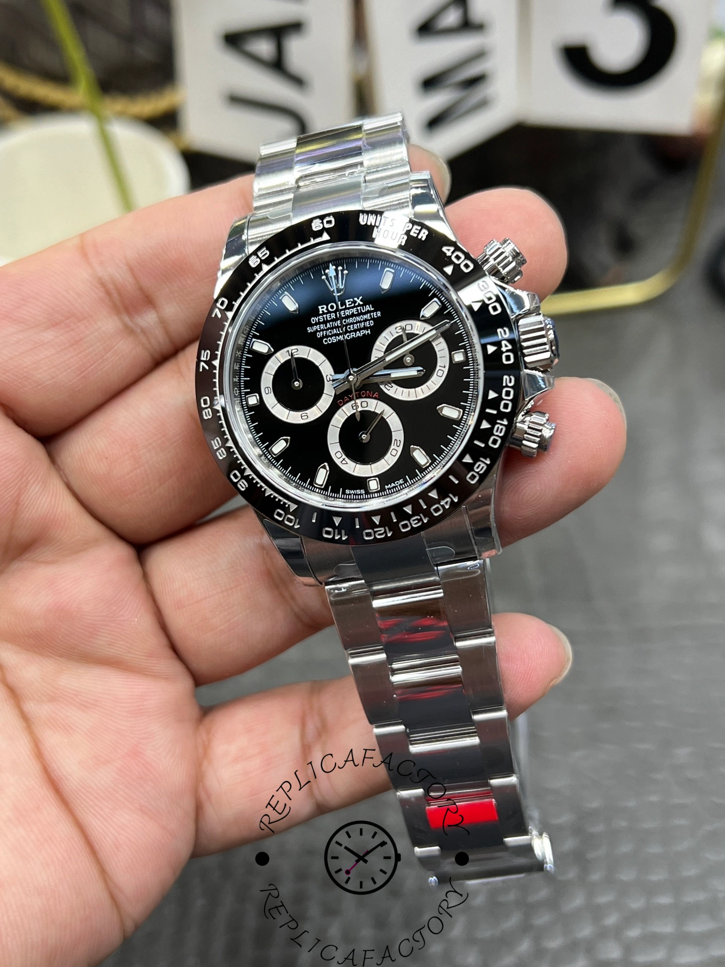 Rolex Daytona 116520 Stainless Steel Case Black Dial 40MM Mens Replica Watch