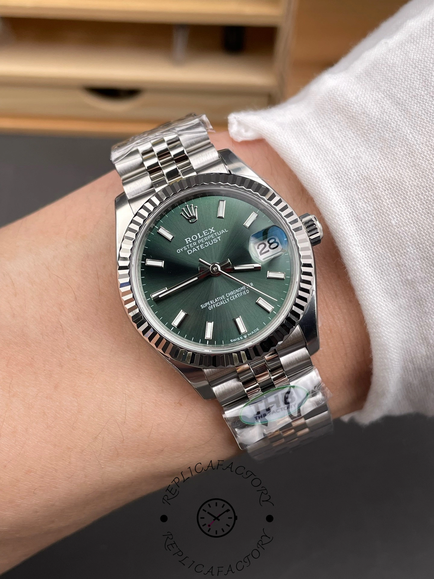 Rolex Datejust 31mm Stainless Steel 278274 0018 Mint Green Index Jubilee