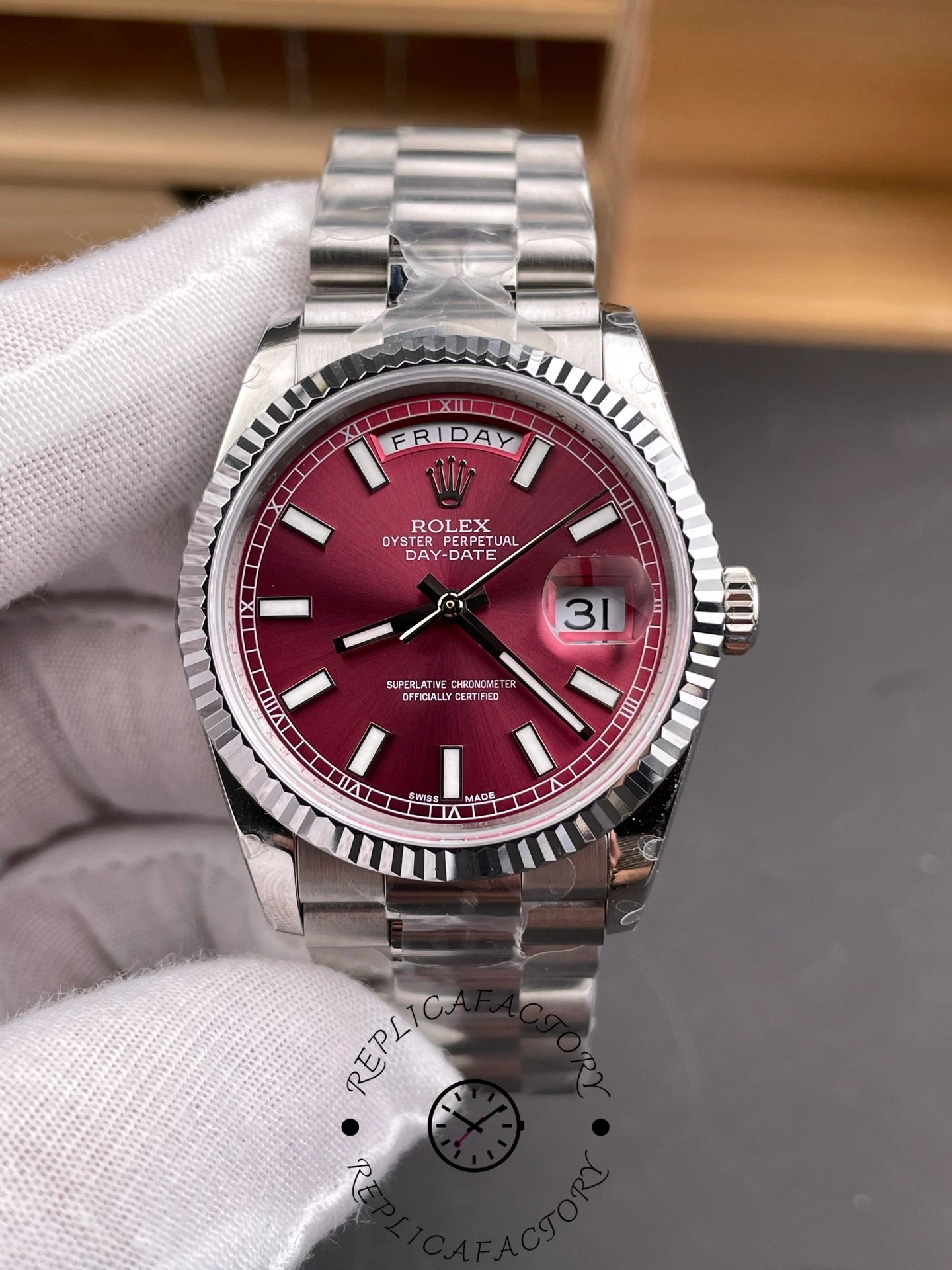 Rolex Day-Date 118239 Cherry Red Dial Fluted Bezel 36mm Lady Replica Watch
