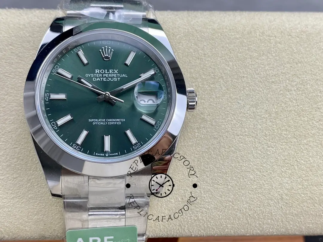 Rolex Datejust 41 Green Stick Dial Oyster m126300 0019 Men's Watch