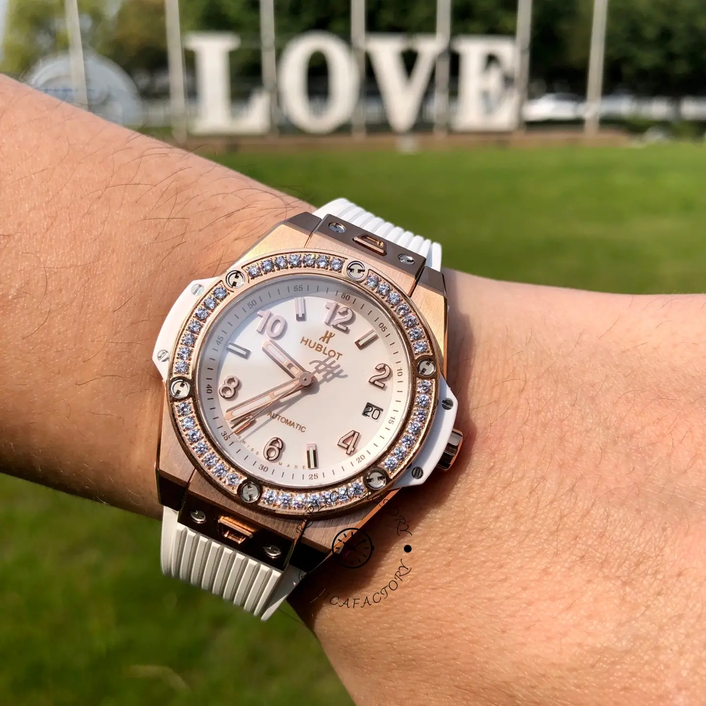 1:1 Clone Hublot Big Bang 465.OE.2080.RW.1204 One Click 39 Diamond-Set