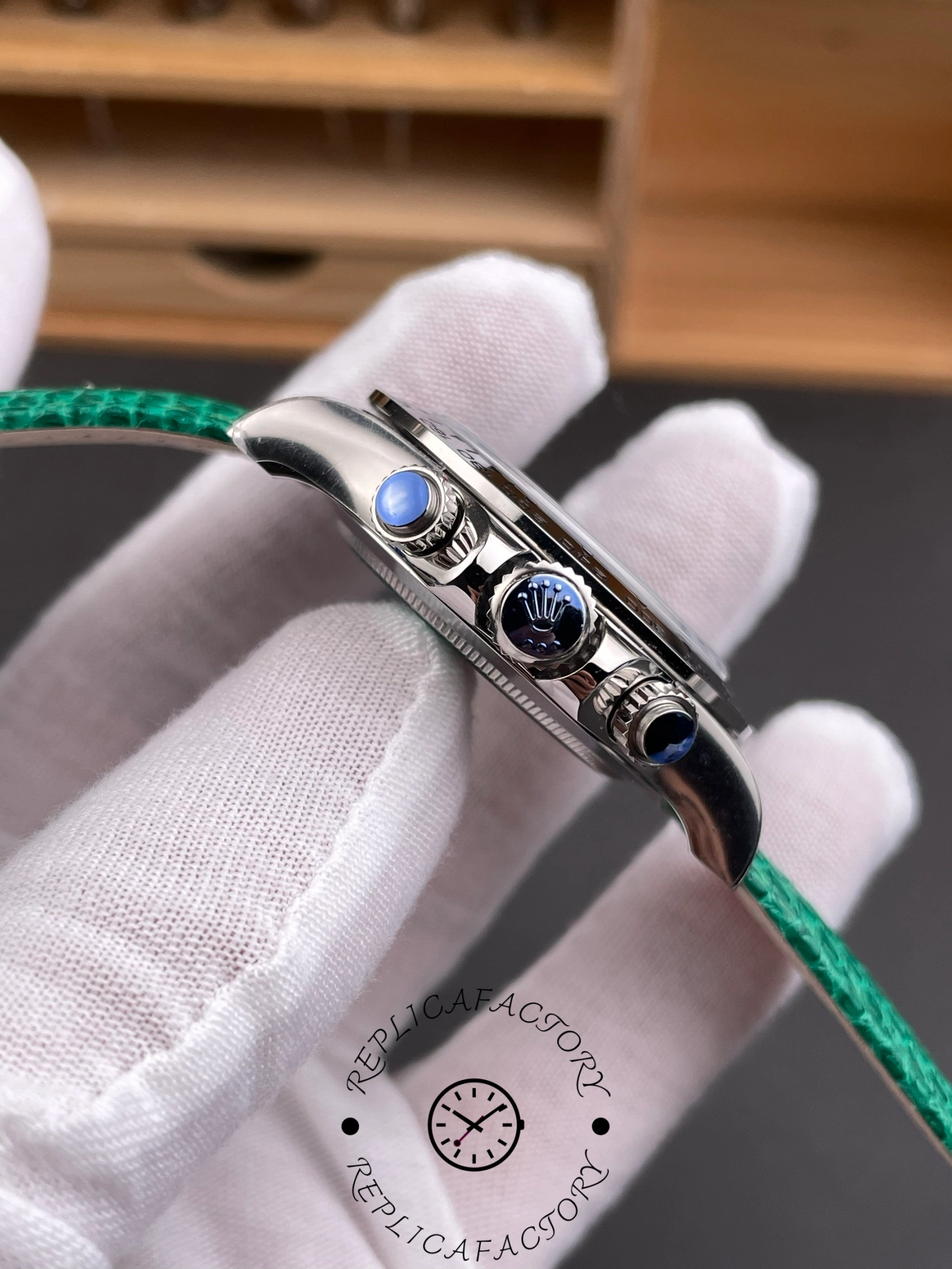 Rolex Daytona 116509 Beach Green Dial 40mm White Gold