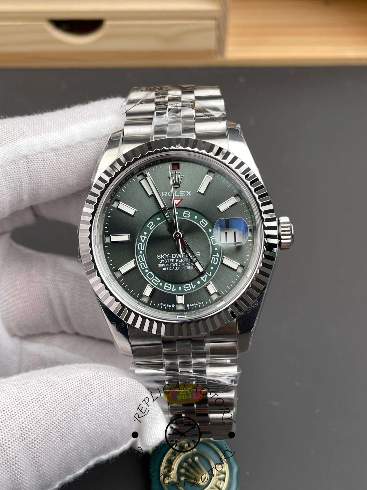 Rolex Sky Dweller 42 White Gold Fluted Bezel 336934 0002 Men's Watch
