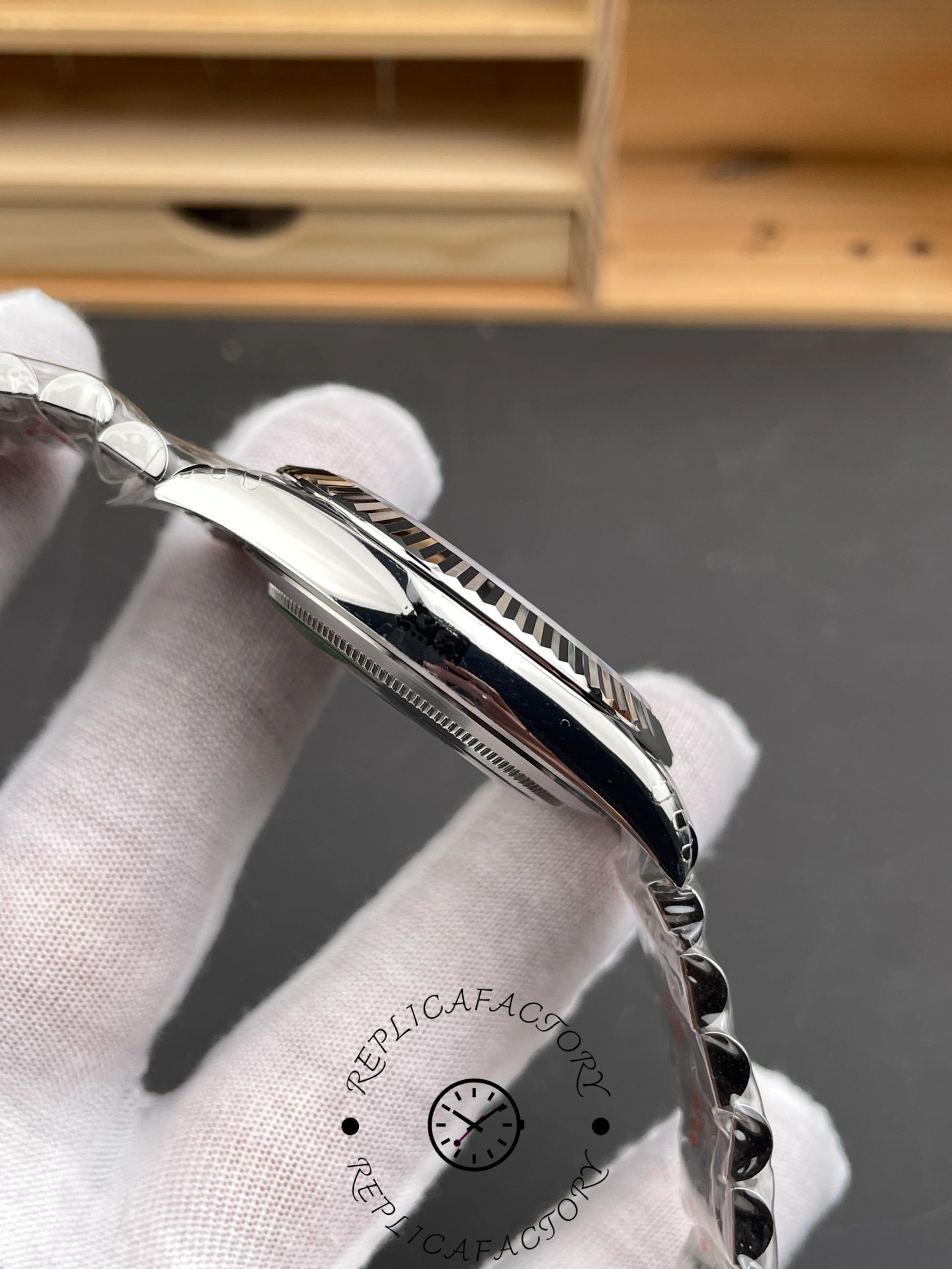 Rolex Datejust 41mm Stainless Steel 126334 0018 Black Index Jubilee