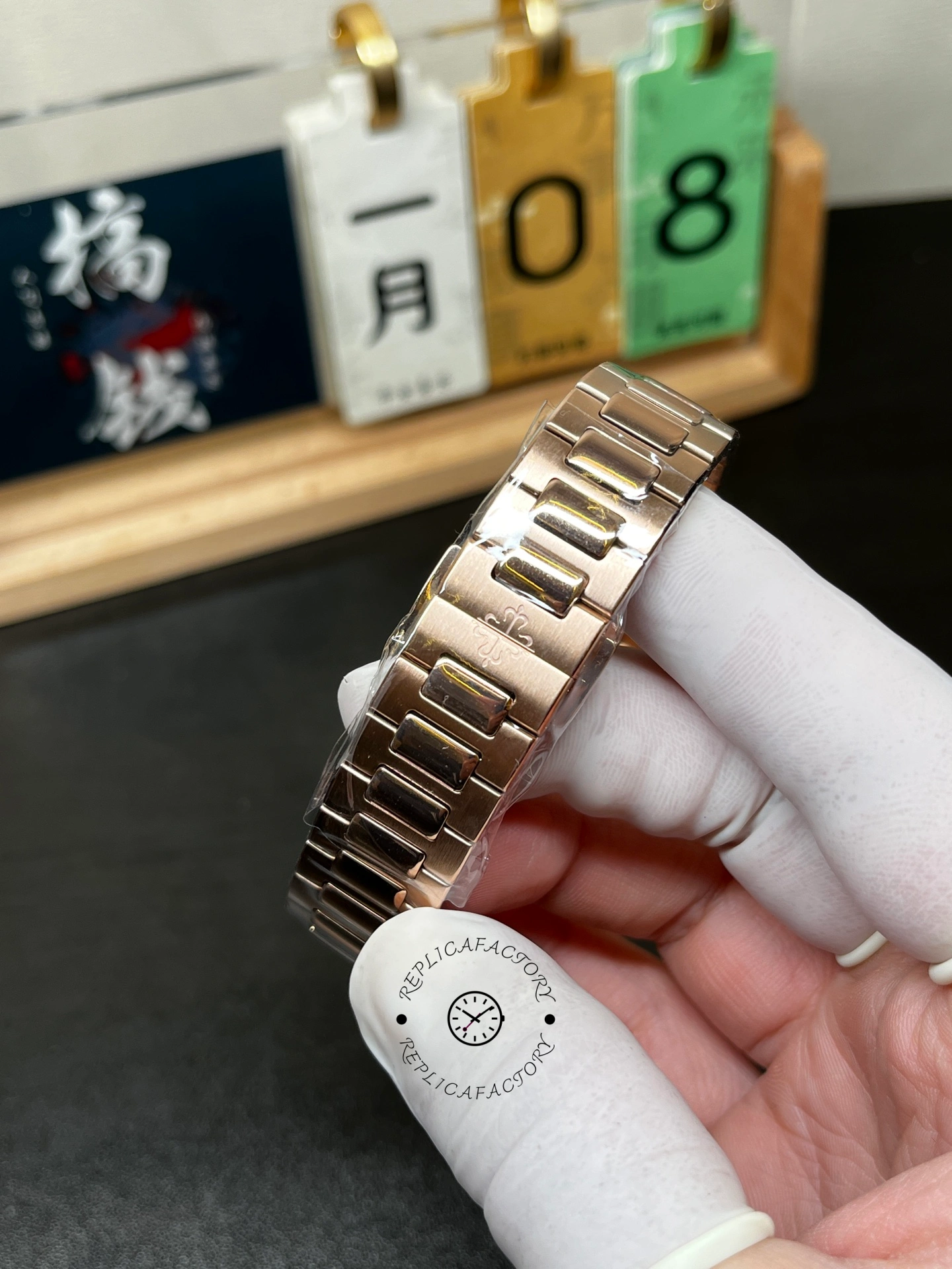 Replica Patek Philippe Nautilus 7118 1200R 001 Watch