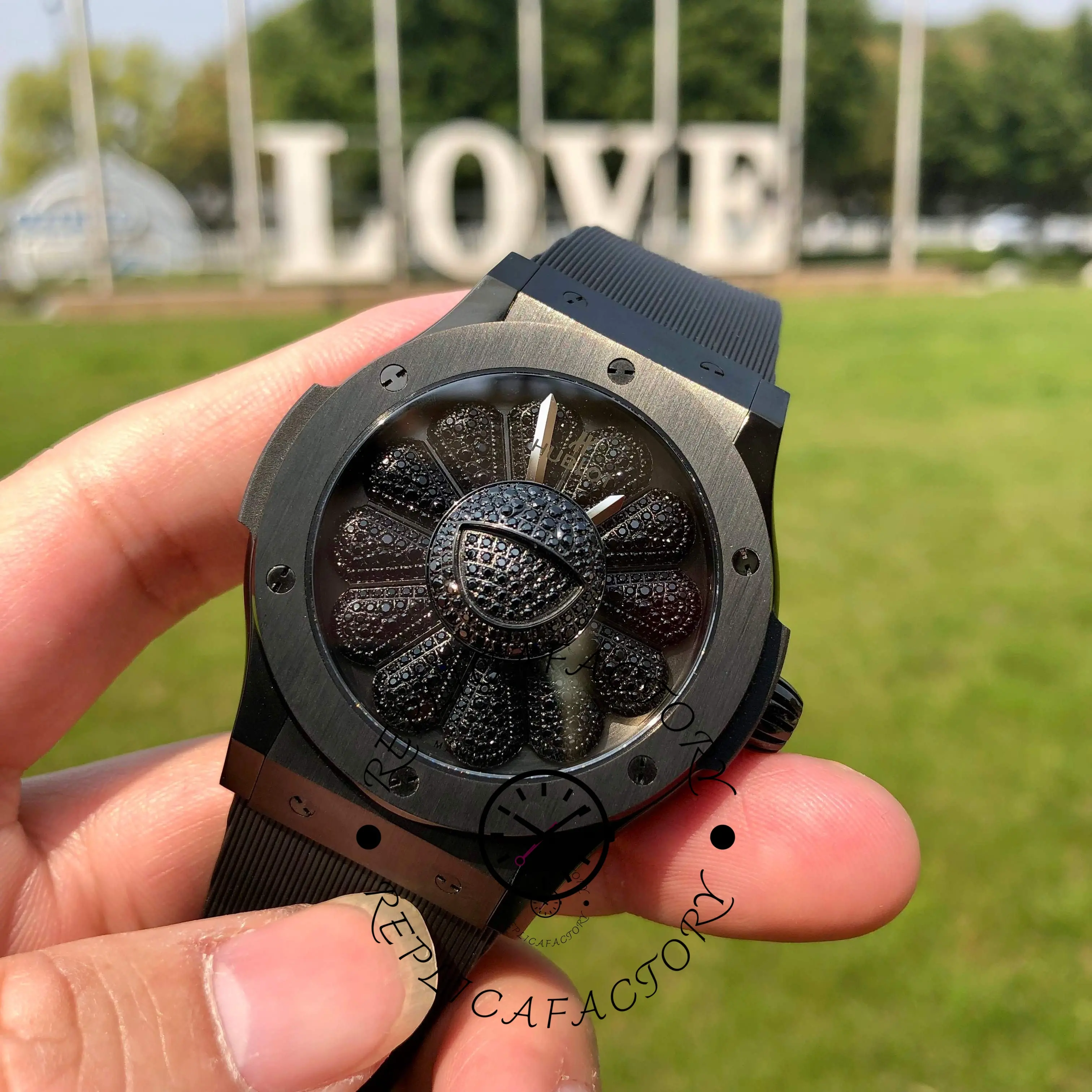 Hublot Classic Fusion 507.CX.9000.RX.TAK21 45mm Mens Watch