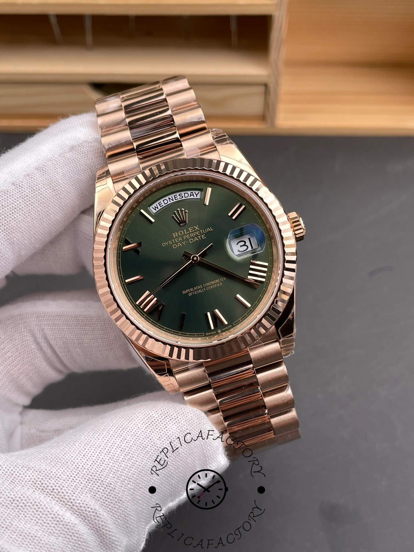 Rolex Day Date 40 18k Everose Gold Olive Green Dial m228235 0025 40mm