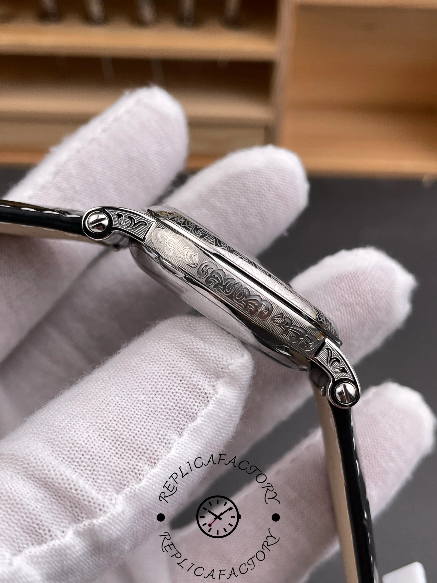 Patek Philippe Calatrava 5153G-001 Date Black Dial 38mm