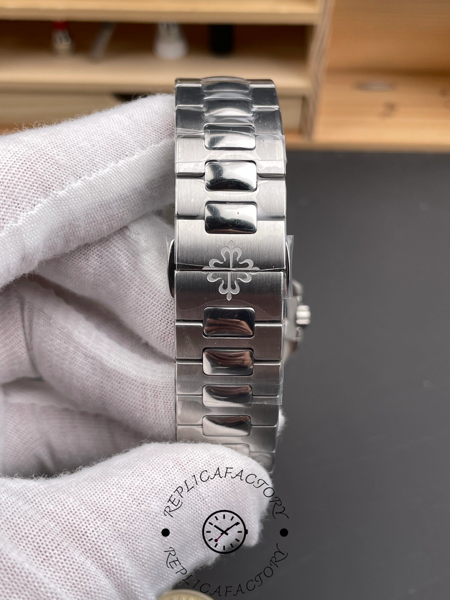 Patek Philippe Nautilus Moon Phase Stainless Steel  5712 1A 001 40mm