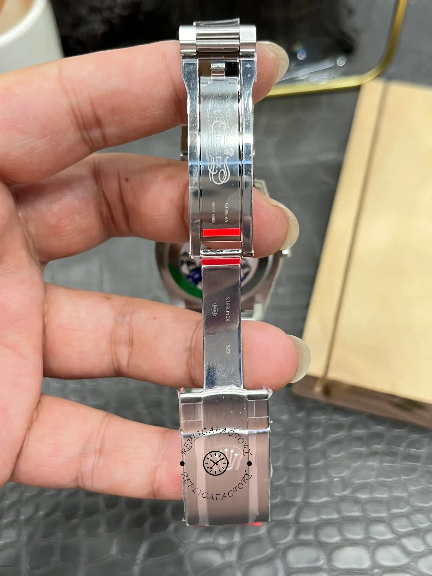 Rolex Oyster Perpetual 36 m126000 0009 Women's Watch Replica