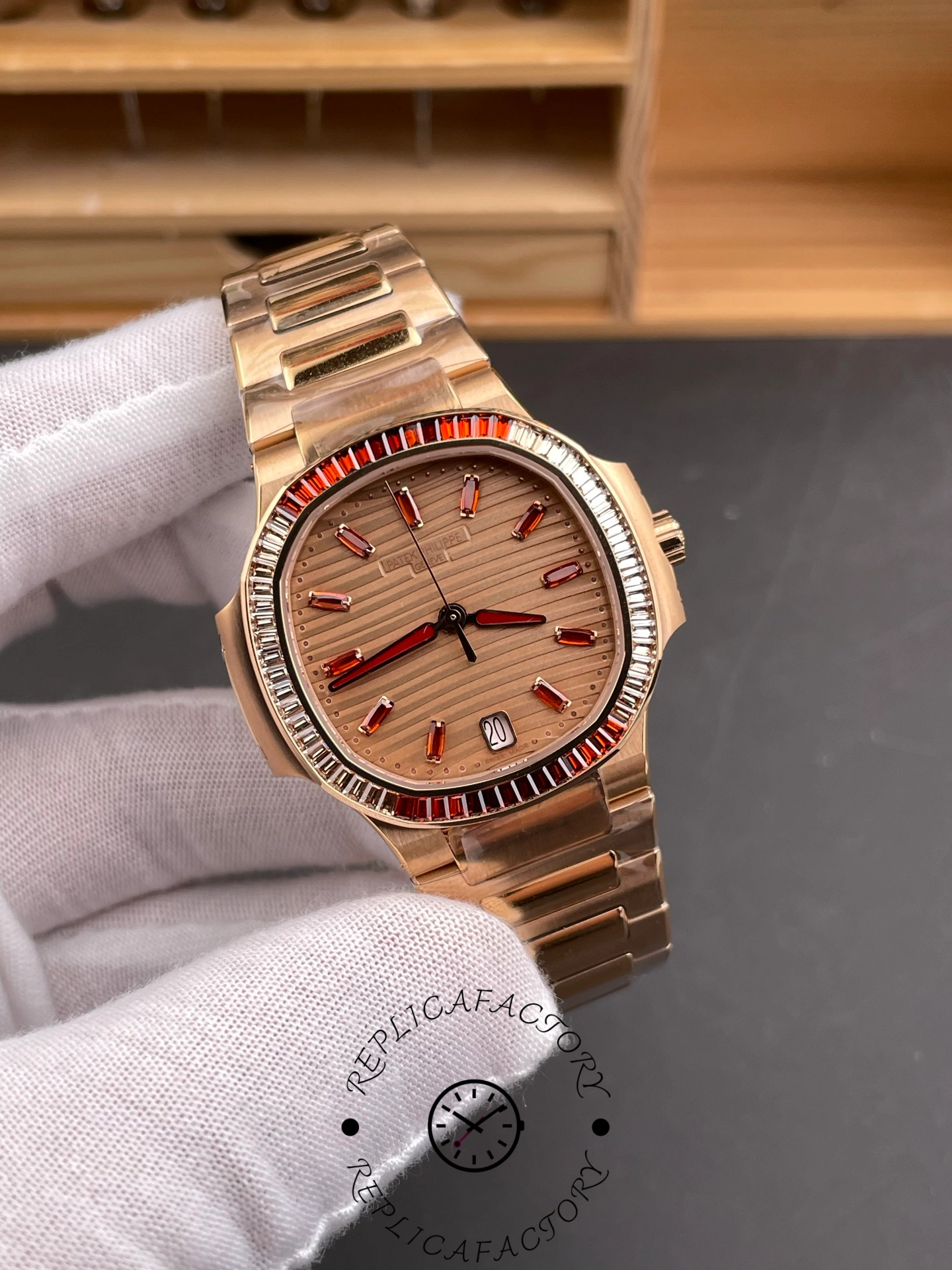Patek Philippe Nautilus Ladies Rose Gold Gemset Bezel 7118 1300R 001