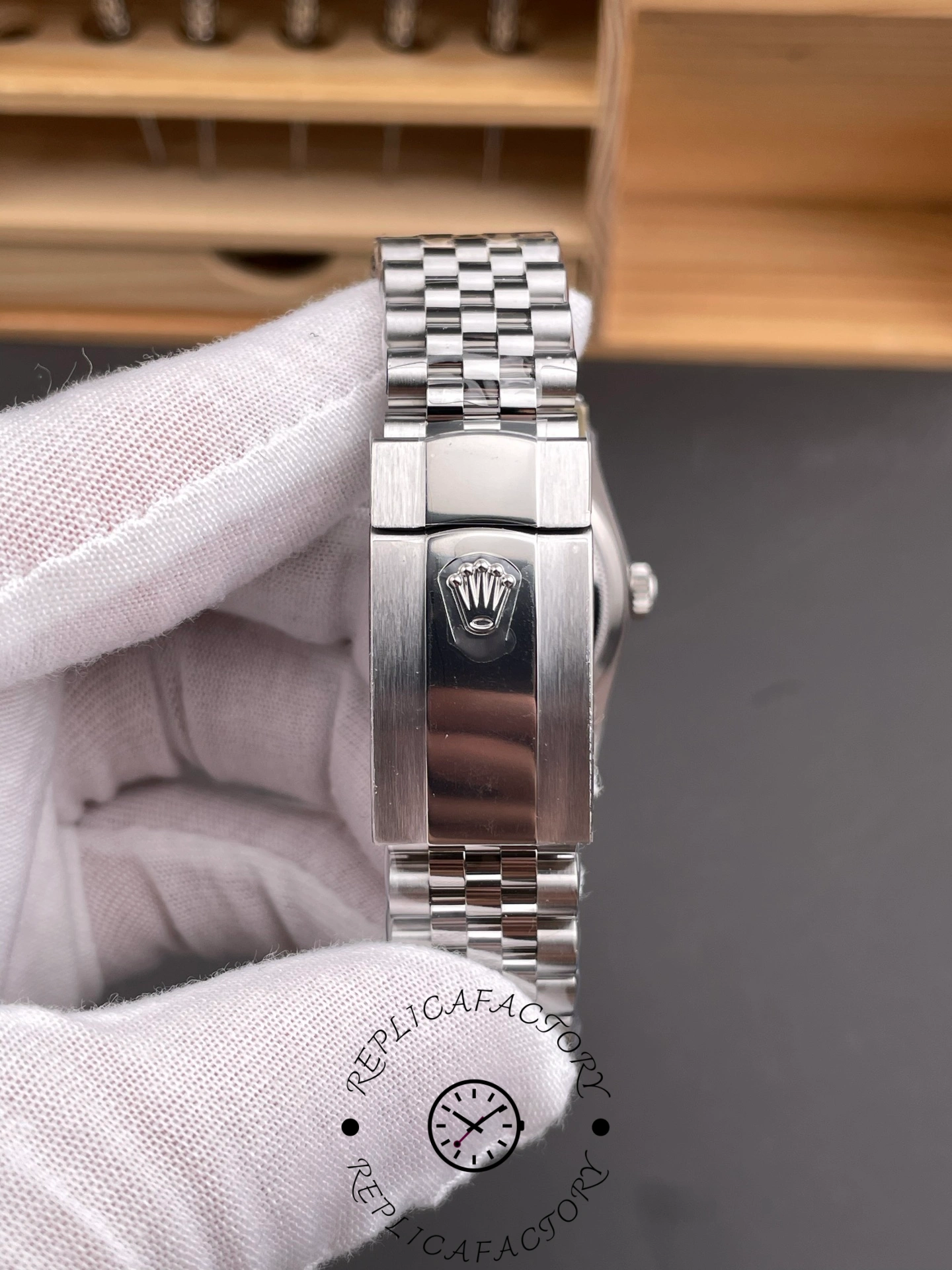 Rolex Datejust 126234 Fluted Bezel Blue Fluted Motif Dial 36MM Unisex Replica Watch