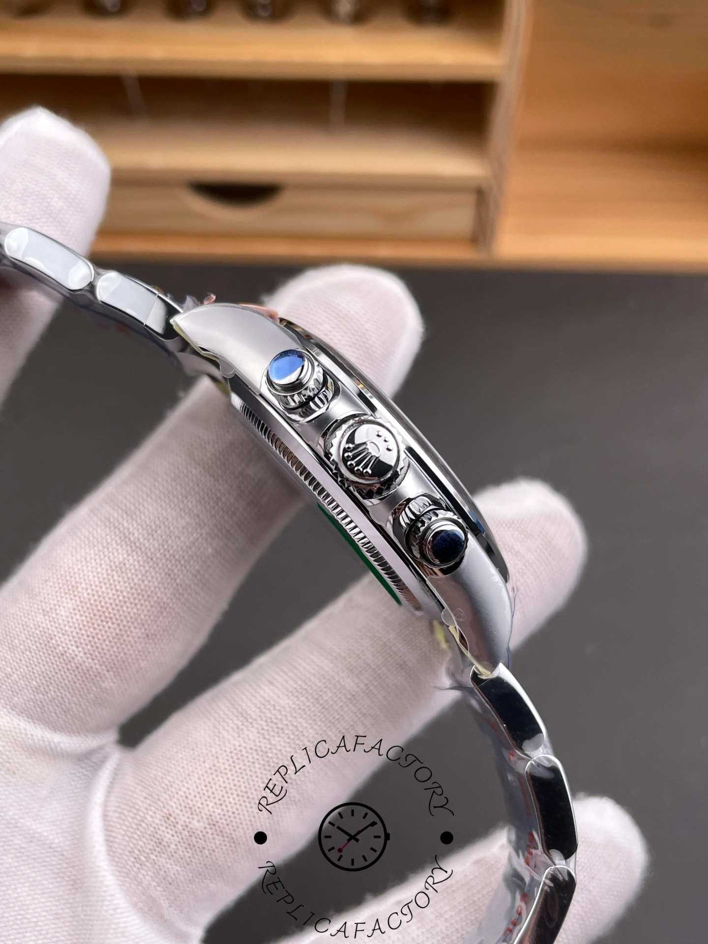 Rolex Cosmograph Daytona 116509 Silver Index Dial 40MM Mens Replica Watch