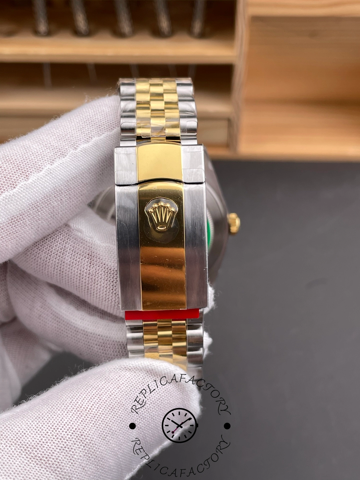 2022 Rolex Datejust Champagne Diamond Dial Two Tone M126333-0012 41mm Mens Replica Watch