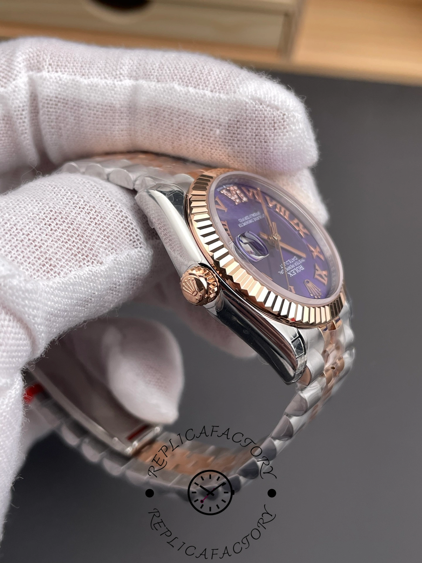Rolex Datejust 31 Aubergine Pave Roman Dial M278271 0020 Women's Watch