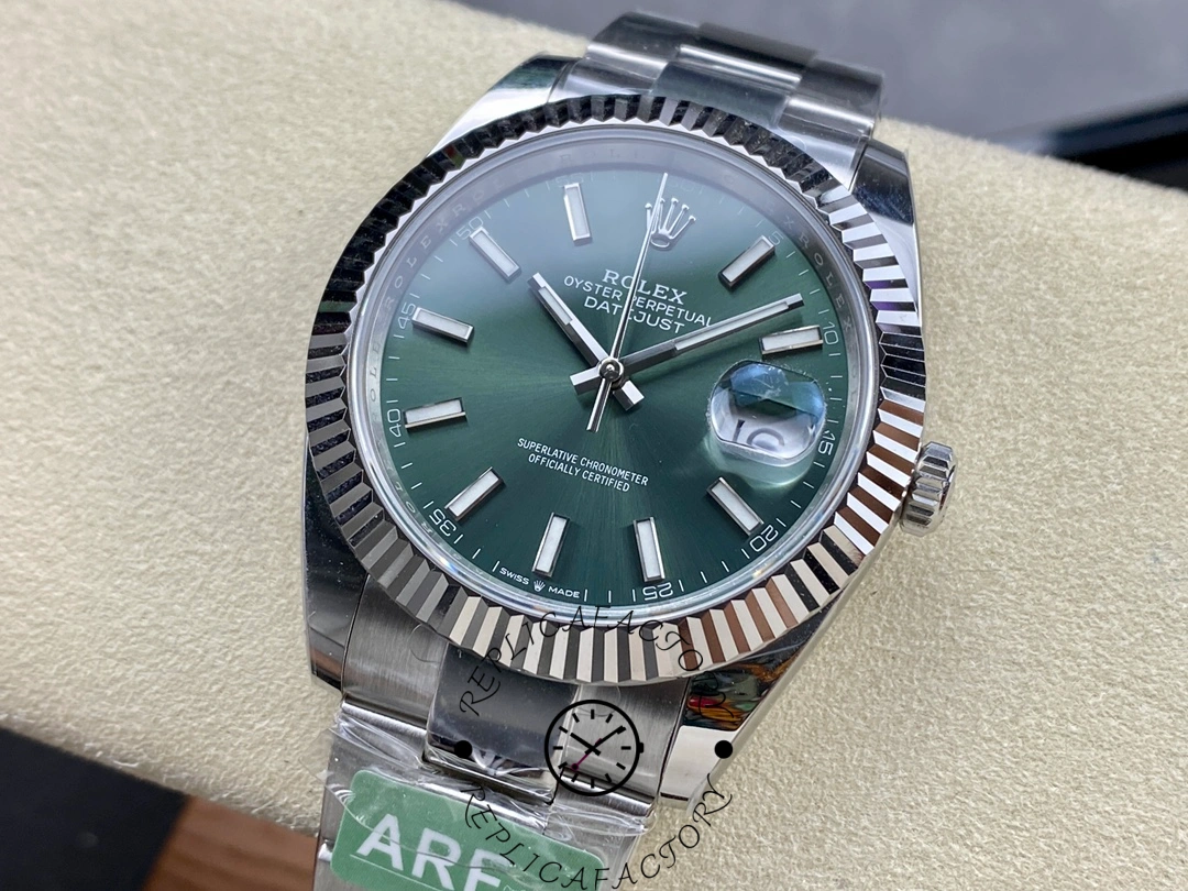 Rolex Datejust 41mm Fluted Bezel Green Dial m126334 0027 Mens Replica Watch