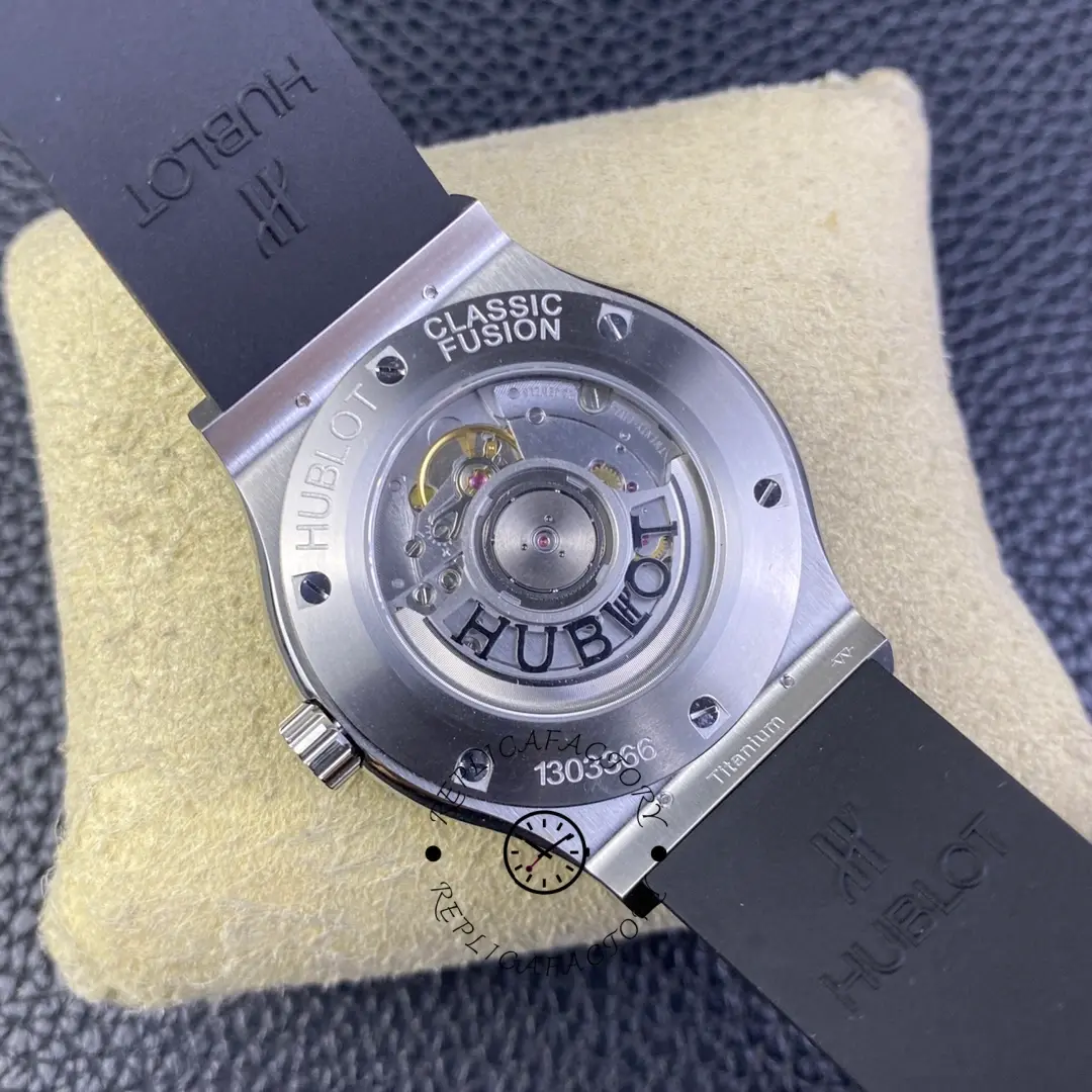 Caseback view of Hublot Classic Fusion 511.CO.1181.RX showing movement through display back.