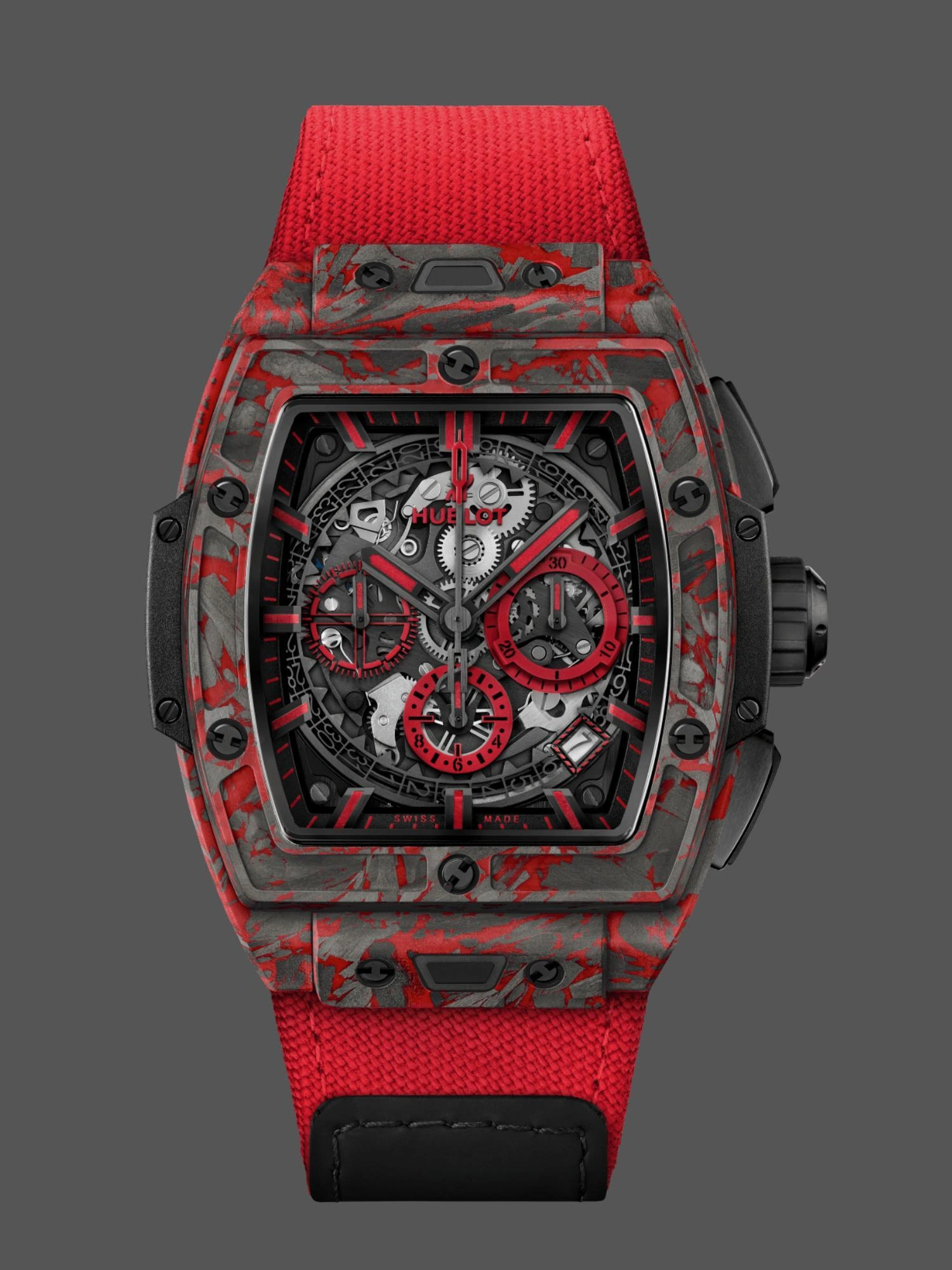 Hublot Big Bang 642.QV.0113.NR.CNY21 front view with red strap and black/red skeleton dial. - Front view