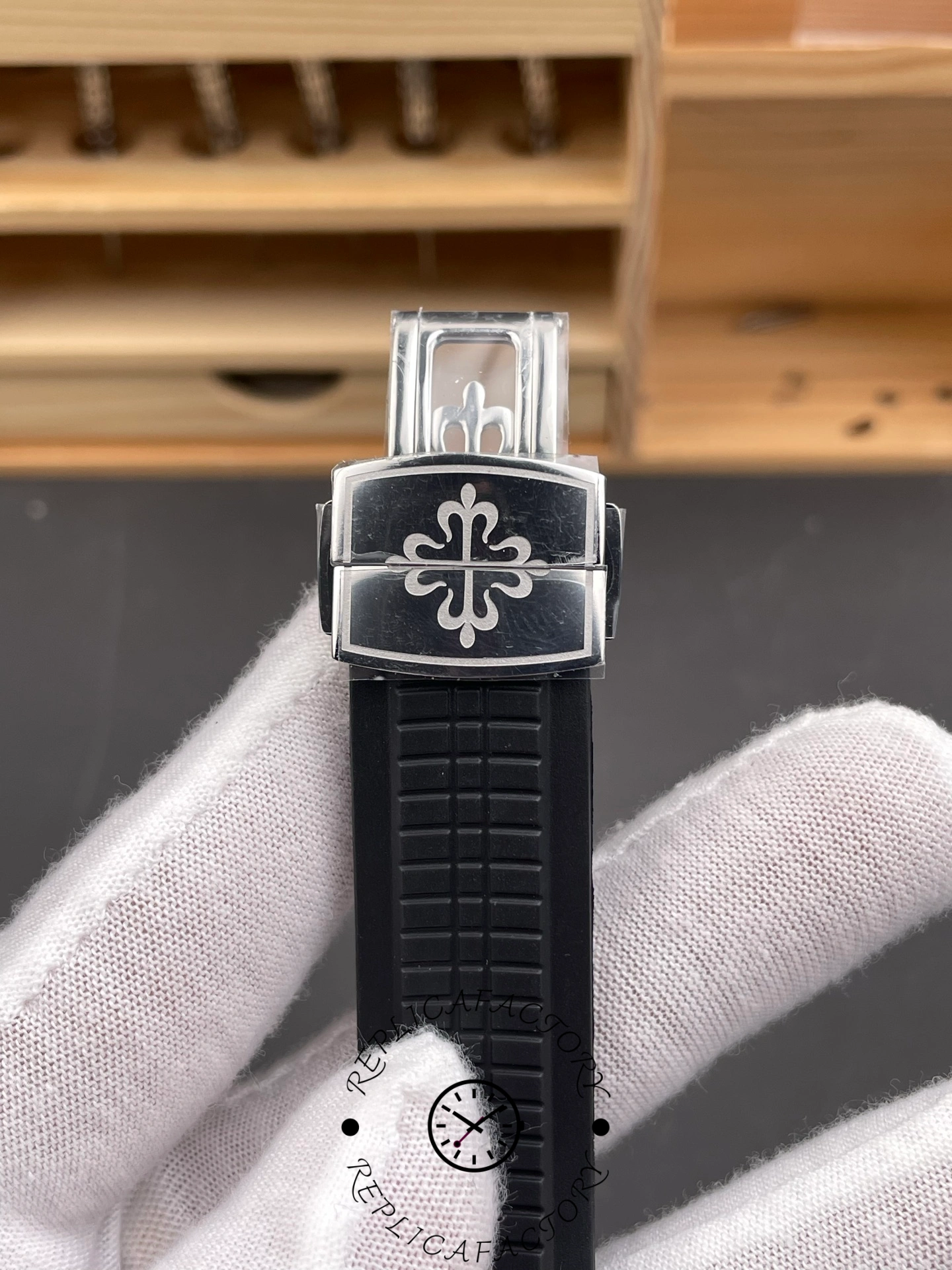 Replica Patek Philippe Aquanaut 5164A 001 Stainless Steel Dual Time 40.8mm Mens Watch
